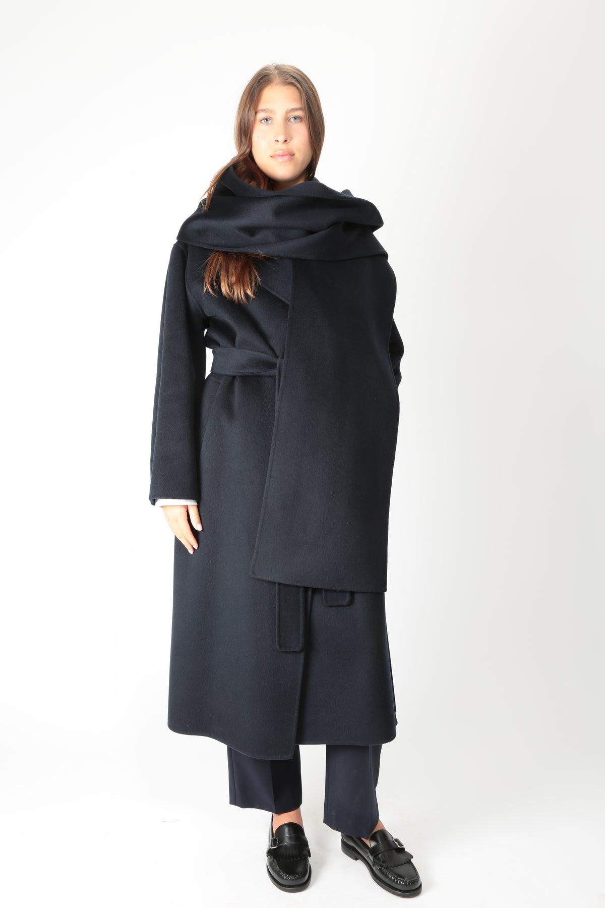 https://admin.shopify.com/store/gulieshop/products/16409289425245#:~:text=https%3A//www.gulieshop.it%20%E2%80%BA%20products%20%E2%80%BA%20s%2Dmaxmara%2Dcappotto%2Dlungo%2Da%2Dvestaglia%2Dsmmcarisma