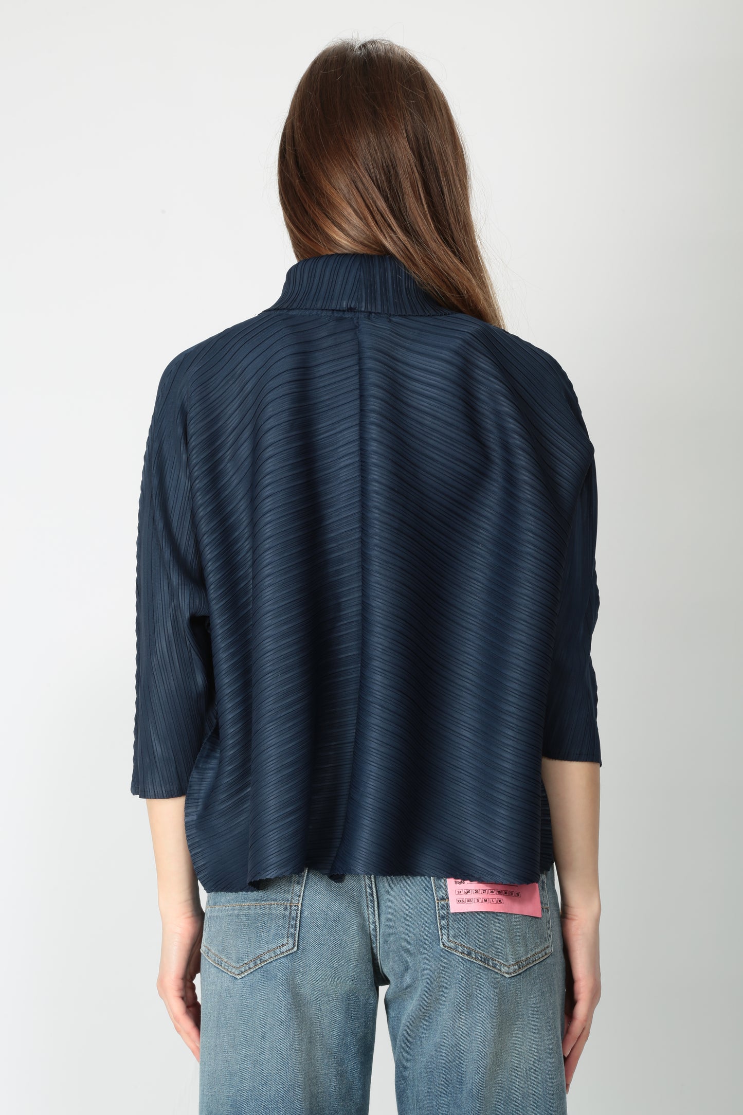 https://admin.shopify.com/store/gulieshop/products/15145065054557#:~:text=https%3A//www.gulieshop.it%20%E2%80%BA%20products%20%E2%80%BA%20meimeij%2Dgiacca%2Dplisse%2Dm5py03