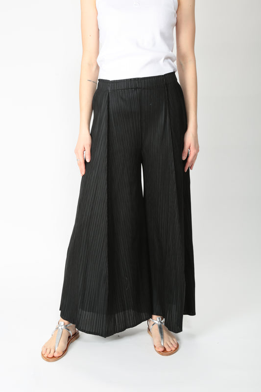 https://admin.shopify.com/store/gulieshop/products/15145076425053#:~:text=https%3A//www.gulieshop.it%20%E2%80%BA%20products%20%E2%80%BA%20meimeij%2Dpantagonna%2Dplisse%2Dm5py09