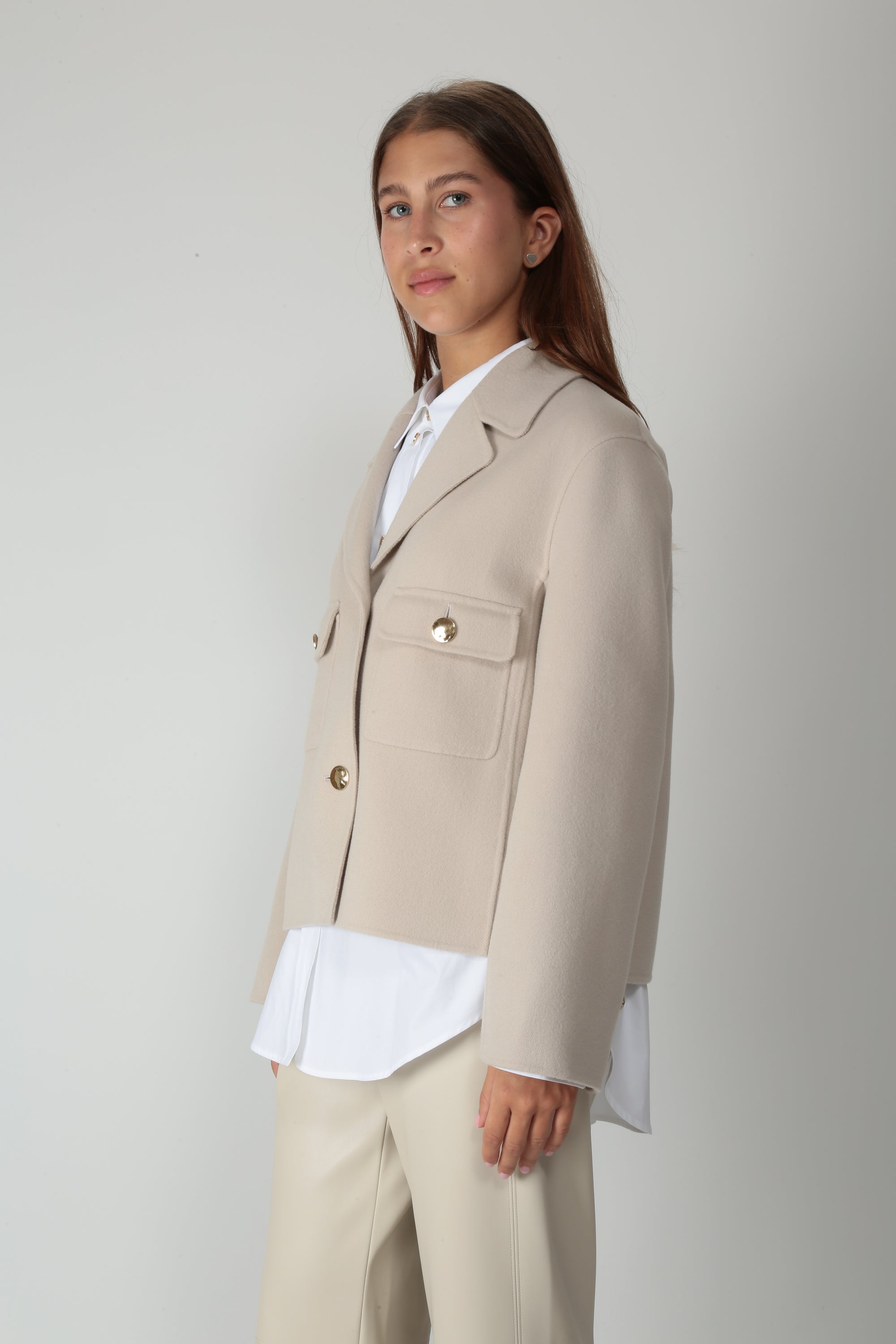 https://admin.shopify.com/store/gulieshop/products/16409288540509#:~:text=https%3A//www.gulieshop.it%20%E2%80%BA%20products%20%E2%80%BA%20s%2Dmaxmara%2Dgiacca%2Dcorta%2Din%2Dlana%2Dsmmsorriso