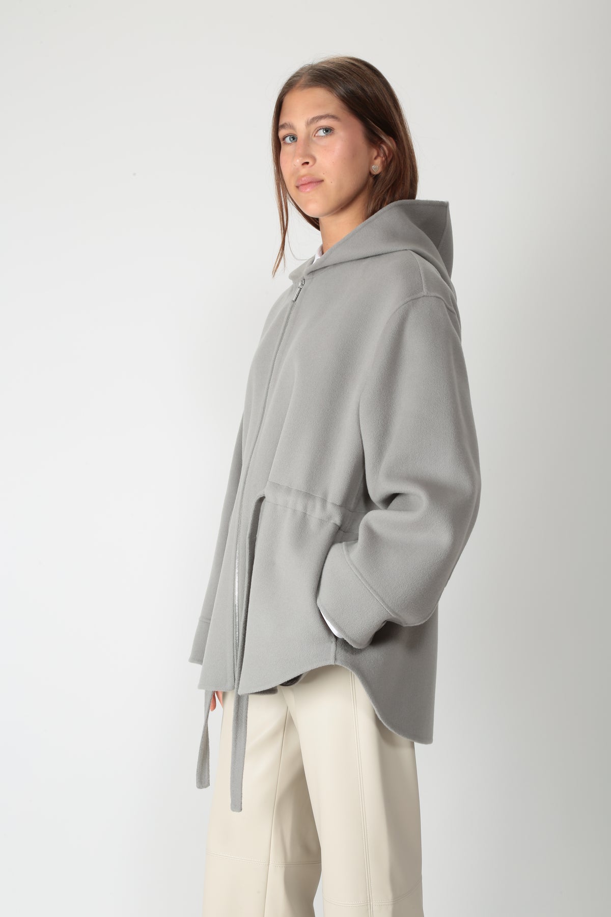 https://admin.shopify.com/store/gulieshop/products/16409288769885#:~:text=https%3A//www.gulieshop.it%20%E2%80%BA%20products%20%E2%80%BA%20s%2Dmaxmara%2Dcappotto%2Dcon%2Dcappuccio%2Dsmmmonia