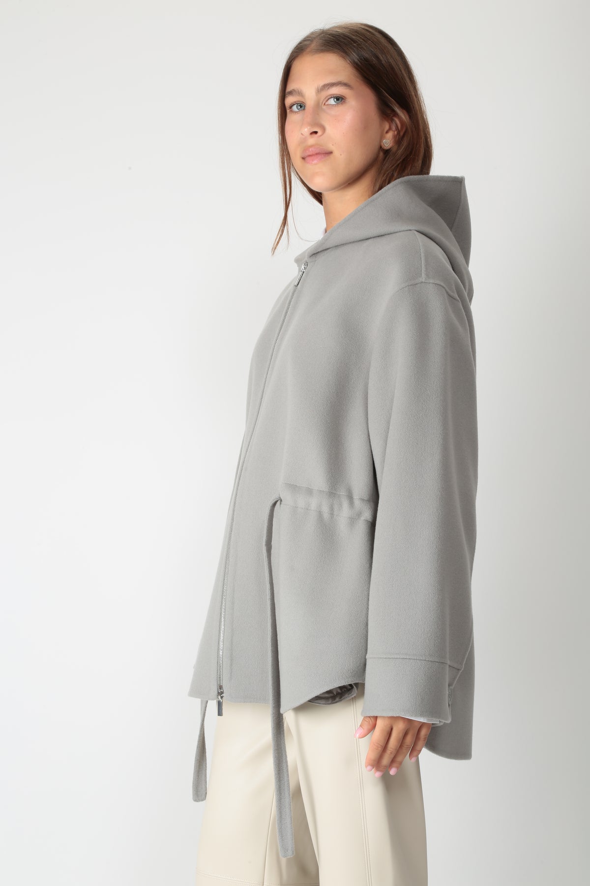 https://admin.shopify.com/store/gulieshop/products/16409288769885#:~:text=https%3A//www.gulieshop.it%20%E2%80%BA%20products%20%E2%80%BA%20s%2Dmaxmara%2Dcappotto%2Dcon%2Dcappuccio%2Dsmmmonia