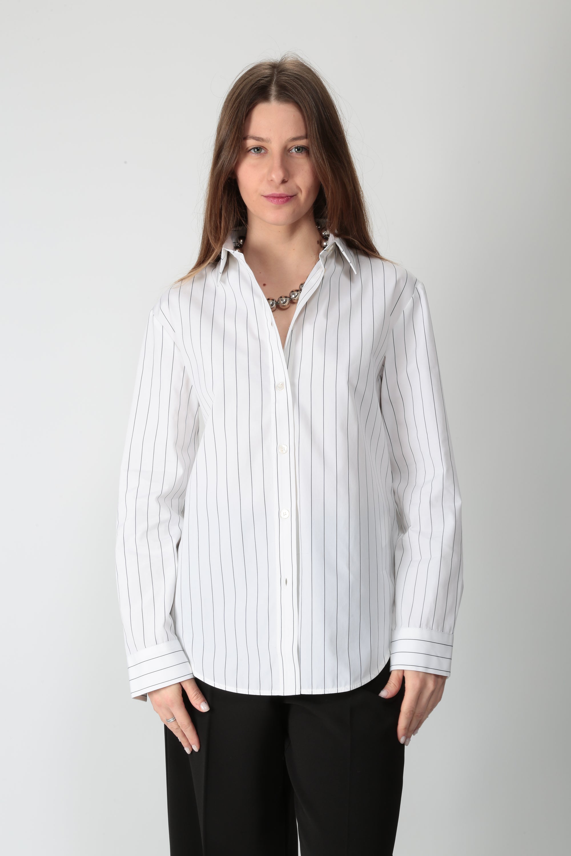 https://admin.shopify.com/store/gulieshop/products/15827274596701#:~:text=https%3A//www.gulieshop.it%20%E2%80%BA%20products%20%E2%80%BA%20maxmara%2Dmm%2Dcamicia%2Da%2Drighe%2Deffige