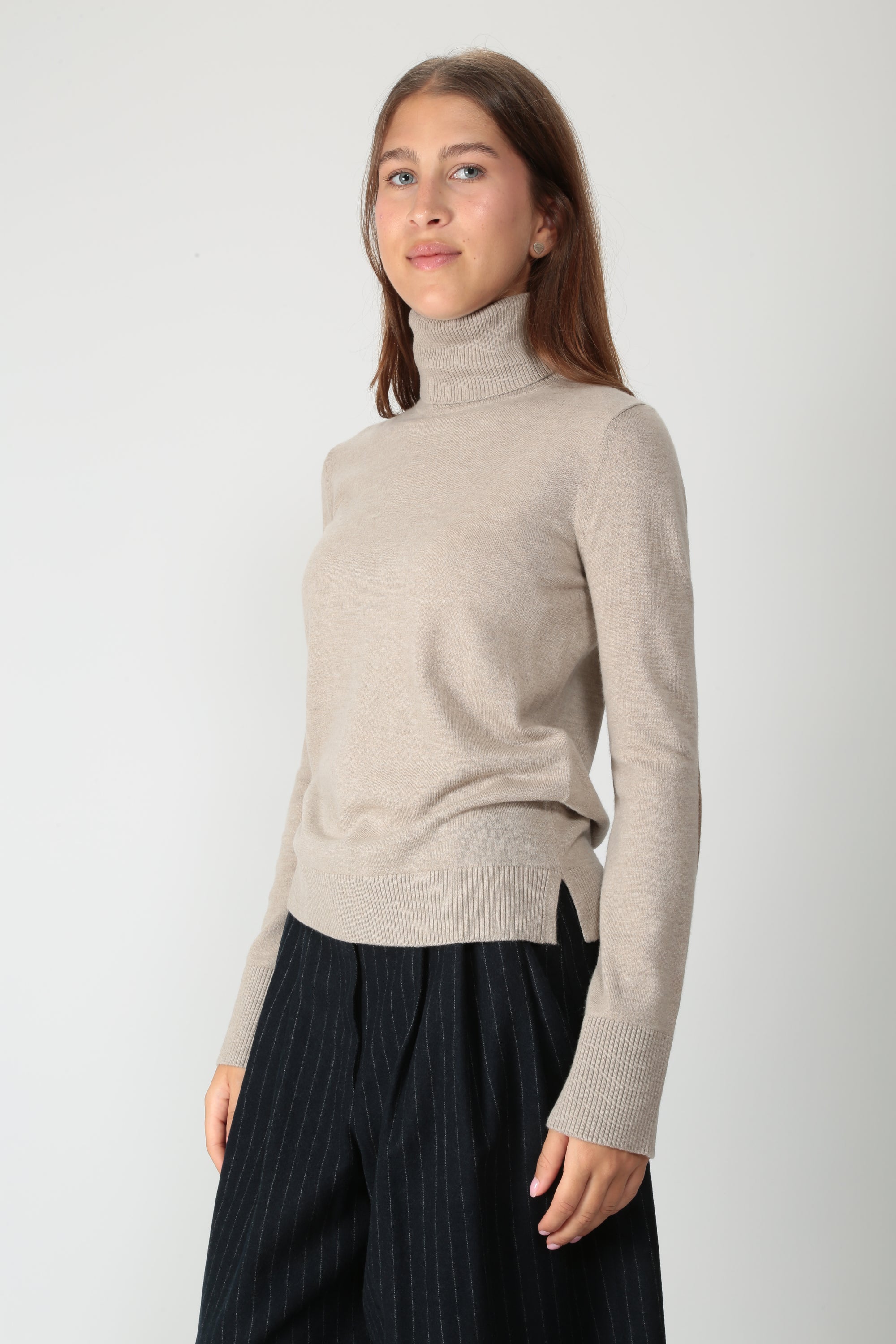 https://admin.shopify.com/store/gulieshop/products/16409289883997#:~:text=https%3A//www.gulieshop.it%20%E2%80%BA%20products%20%E2%80%BA%20s%2Dmaxmara%2Dmaglia%2Ddolcevita%2Dsmmallegra