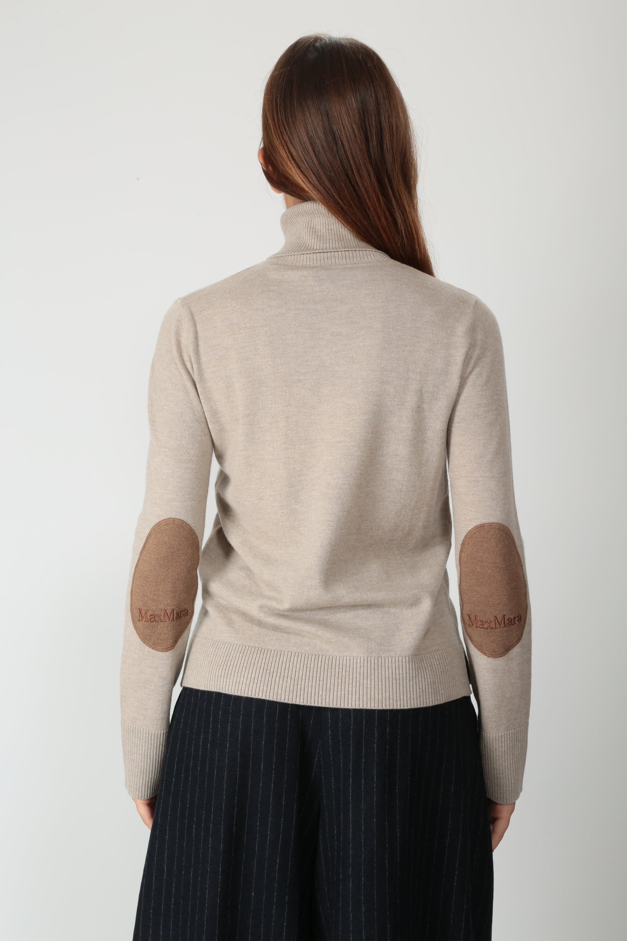https://admin.shopify.com/store/gulieshop/products/16409289883997#:~:text=https%3A//www.gulieshop.it%20%E2%80%BA%20products%20%E2%80%BA%20s%2Dmaxmara%2Dmaglia%2Ddolcevita%2Dsmmallegra