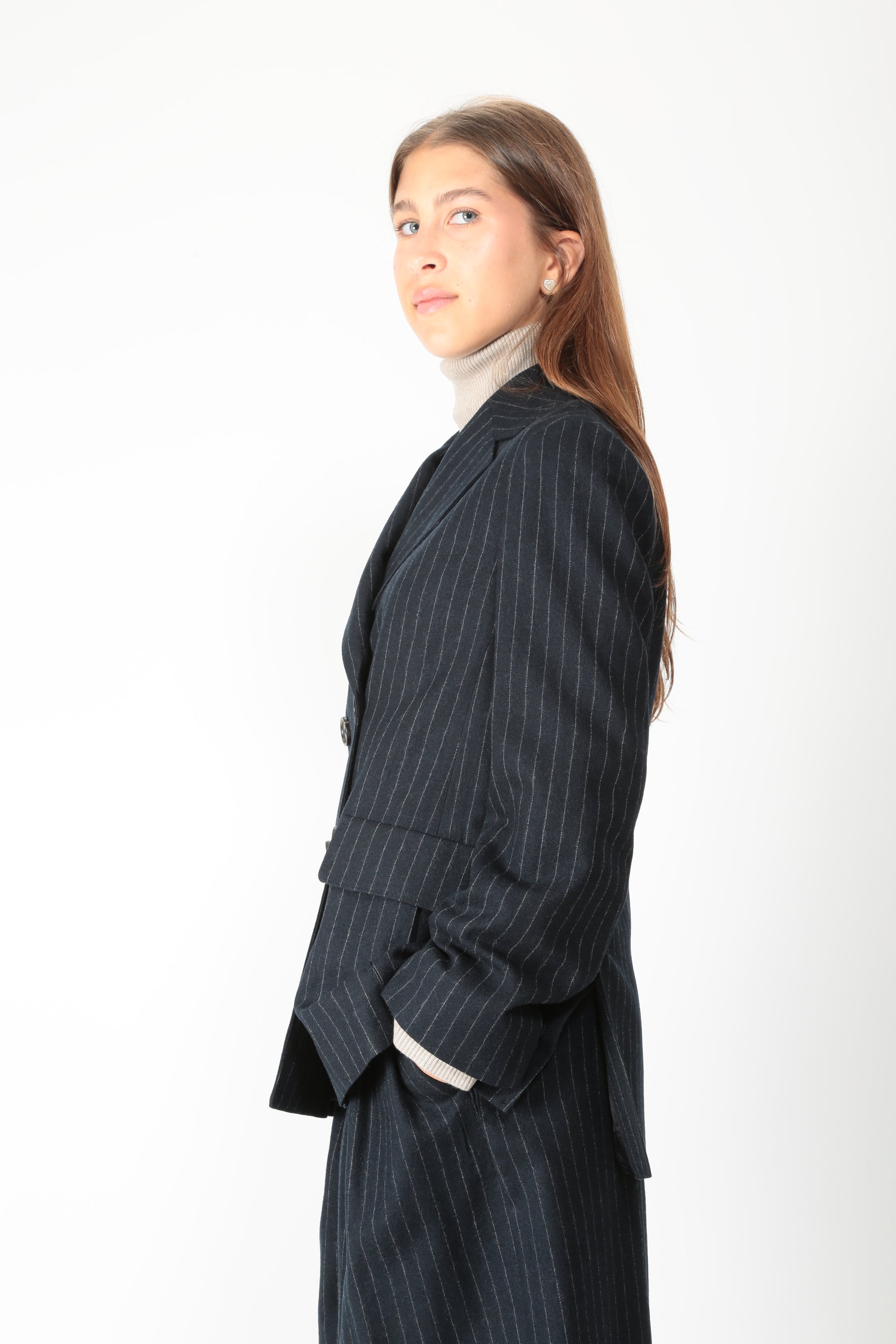 https://admin.shopify.com/store/gulieshop/products/16409289621853#:~:text=https%3A//www.gulieshop.it%20%E2%80%BA%20products%20%E2%80%BA%20s%2Dmaxmara%2Dgiacca%2Dgessata%2Ddoppiopetto%2Dsmmcalibri