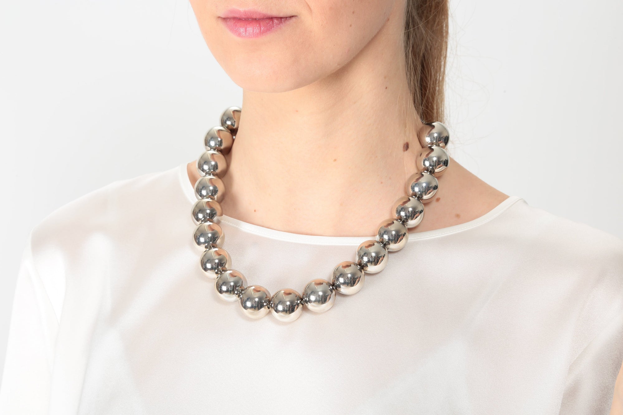 https://admin.shopify.com/store/gulieshop/products/15866795000157#:~:text=https%3A//www.gulieshop.it%20%E2%80%BA%20products%20%E2%80%BA%20meimeij%2Dcollana%2Dgirocollo%2Dm6pq19