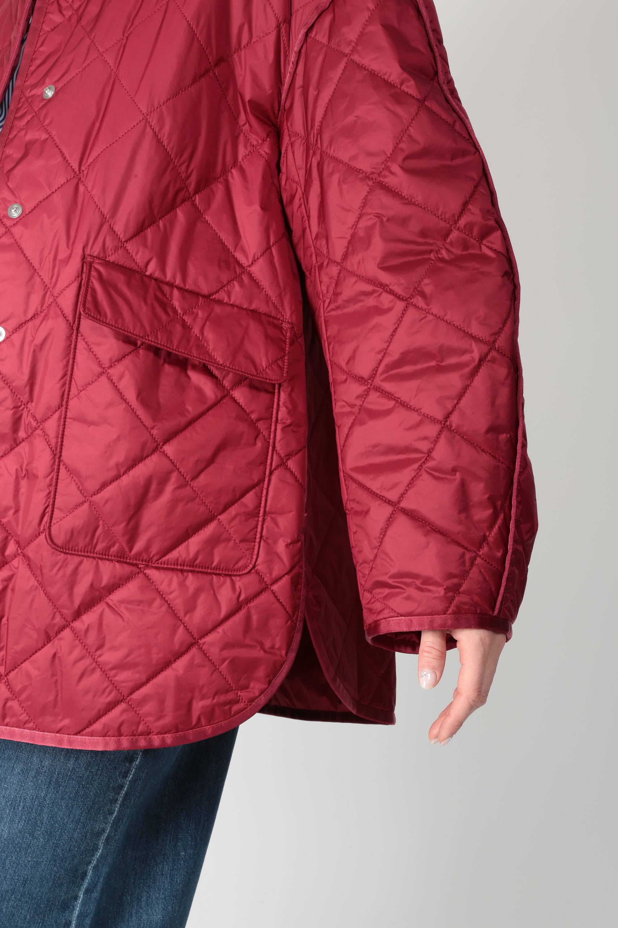 https://admin.shopify.com/store/gulieshop/products/15865938477405#:~:text=https%3A//www.gulieshop.it%20%E2%80%BA%20products%20%E2%80%BA%20maxmara%2Dmm%2Dpiumino%2Dtrapuntato%2Dmmlspiga