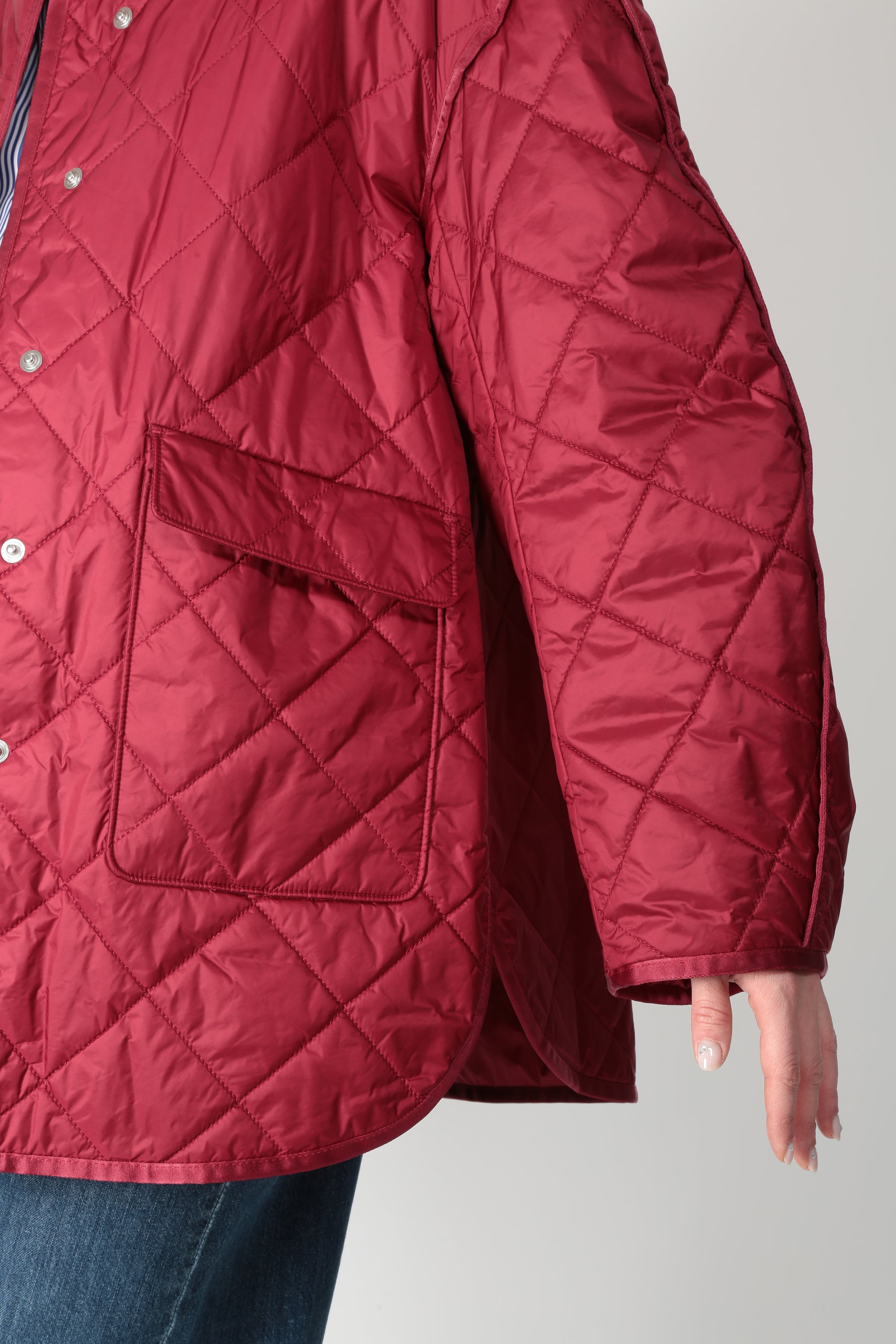 https://admin.shopify.com/store/gulieshop/products/15865938477405#:~:text=https%3A//www.gulieshop.it%20%E2%80%BA%20products%20%E2%80%BA%20maxmara%2Dmm%2Dpiumino%2Dtrapuntato%2Dmmlspiga