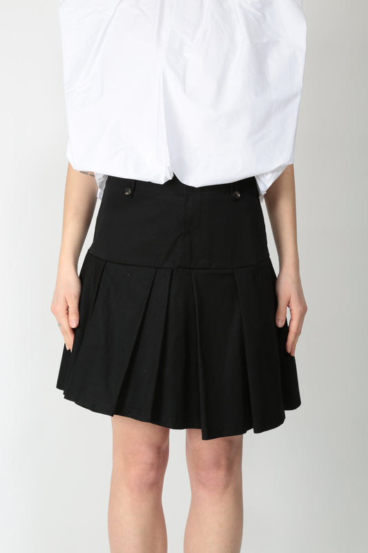 https://admin.shopify.com/store/gulieshop/products/15192689082717#:~:text=https%3A//www.gulieshop.it%20%E2%80%BA%20products%20%E2%80%BA%20tela%2Dgonna%2Dcorta%2Da%2Dpieghe%2Dmarika