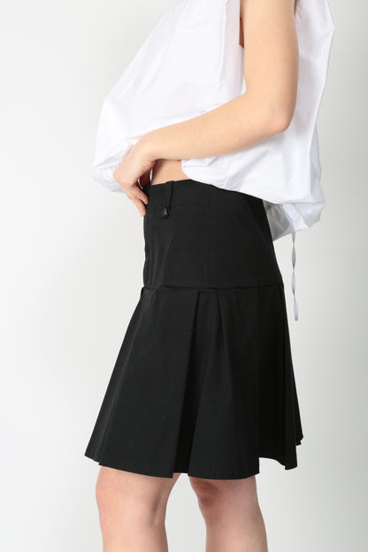 https://admin.shopify.com/store/gulieshop/products/15192689082717#:~:text=https%3A//www.gulieshop.it%20%E2%80%BA%20products%20%E2%80%BA%20tela%2Dgonna%2Dcorta%2Da%2Dpieghe%2Dmarika
