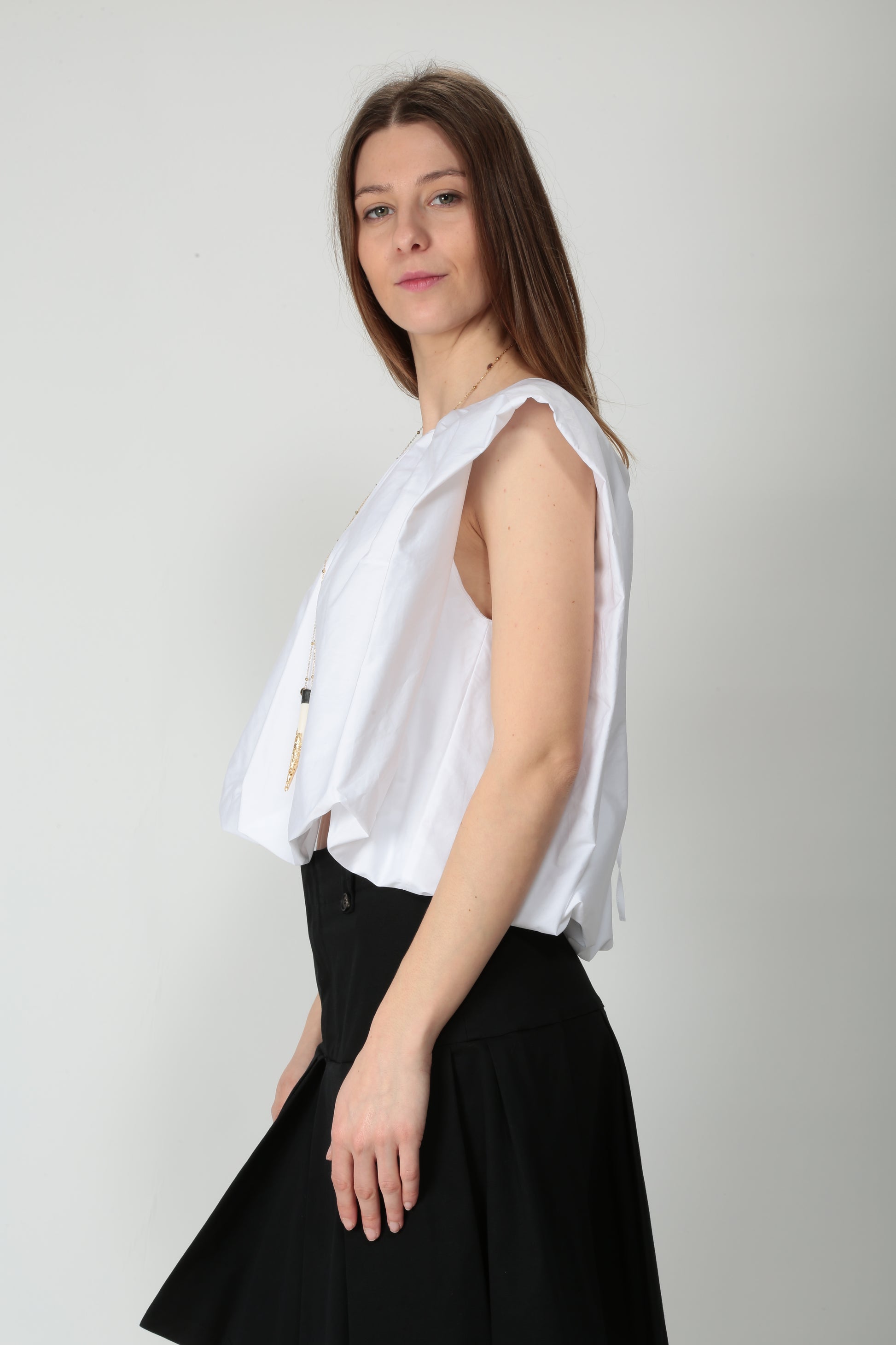 https://admin.shopify.com/store/gulieshop/products/15192688918877#:~:text=https%3A//www.gulieshop.it%20%E2%80%BA%20products%20%E2%80%BA%20tela%2Dtop%2Dcrop%2Din%2Dcotone%2Dghiacciolo