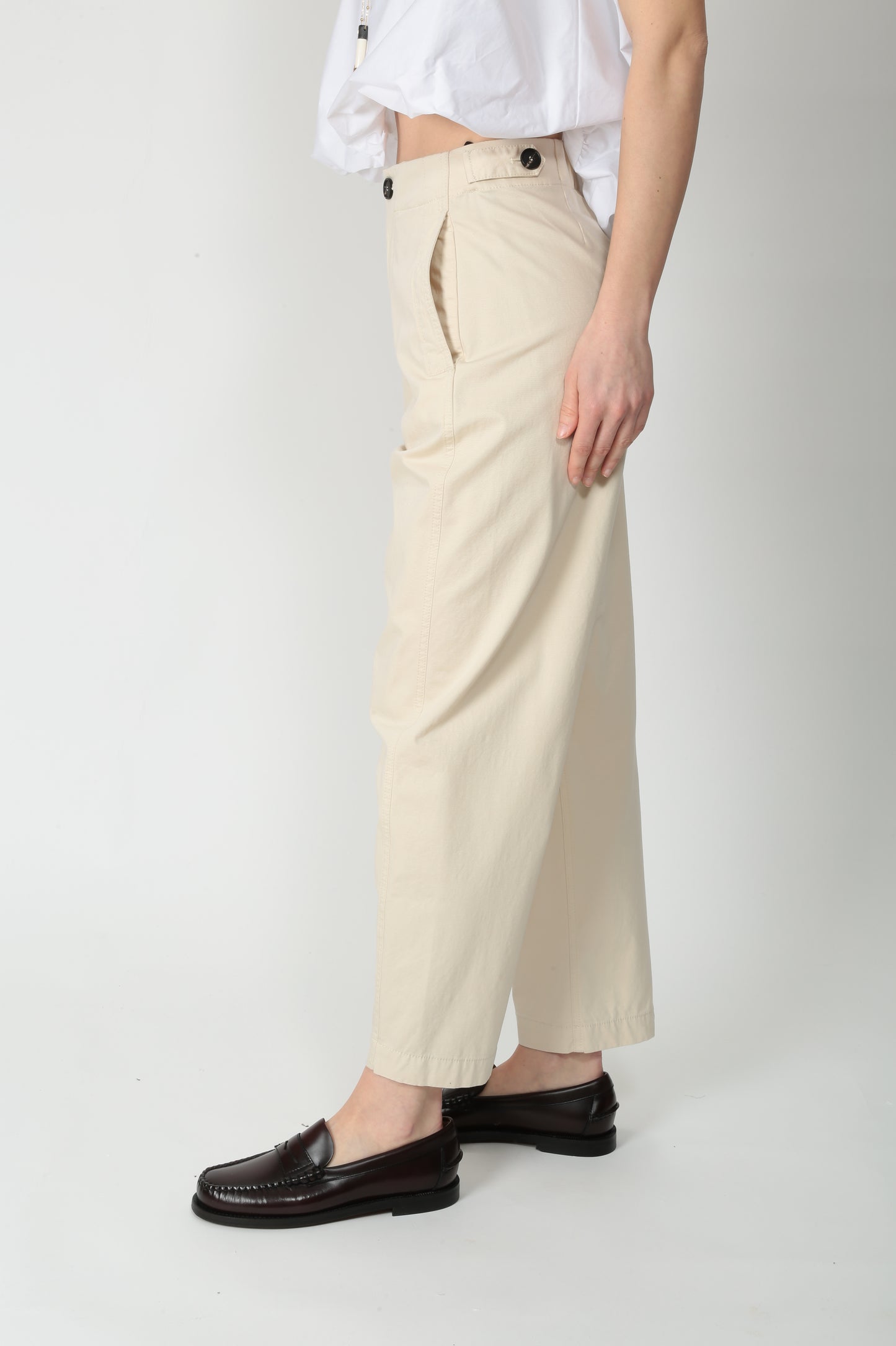 https://admin.shopify.com/store/gulieshop/products/15192688099677#:~:text=https%3A//www.gulieshop.it%20%E2%80%BA%20products%20%E2%80%BA%20tela%2Dpantalone%2Dbaloon%2Din%2Dcotone%2Dd%2Dmirko%2D1