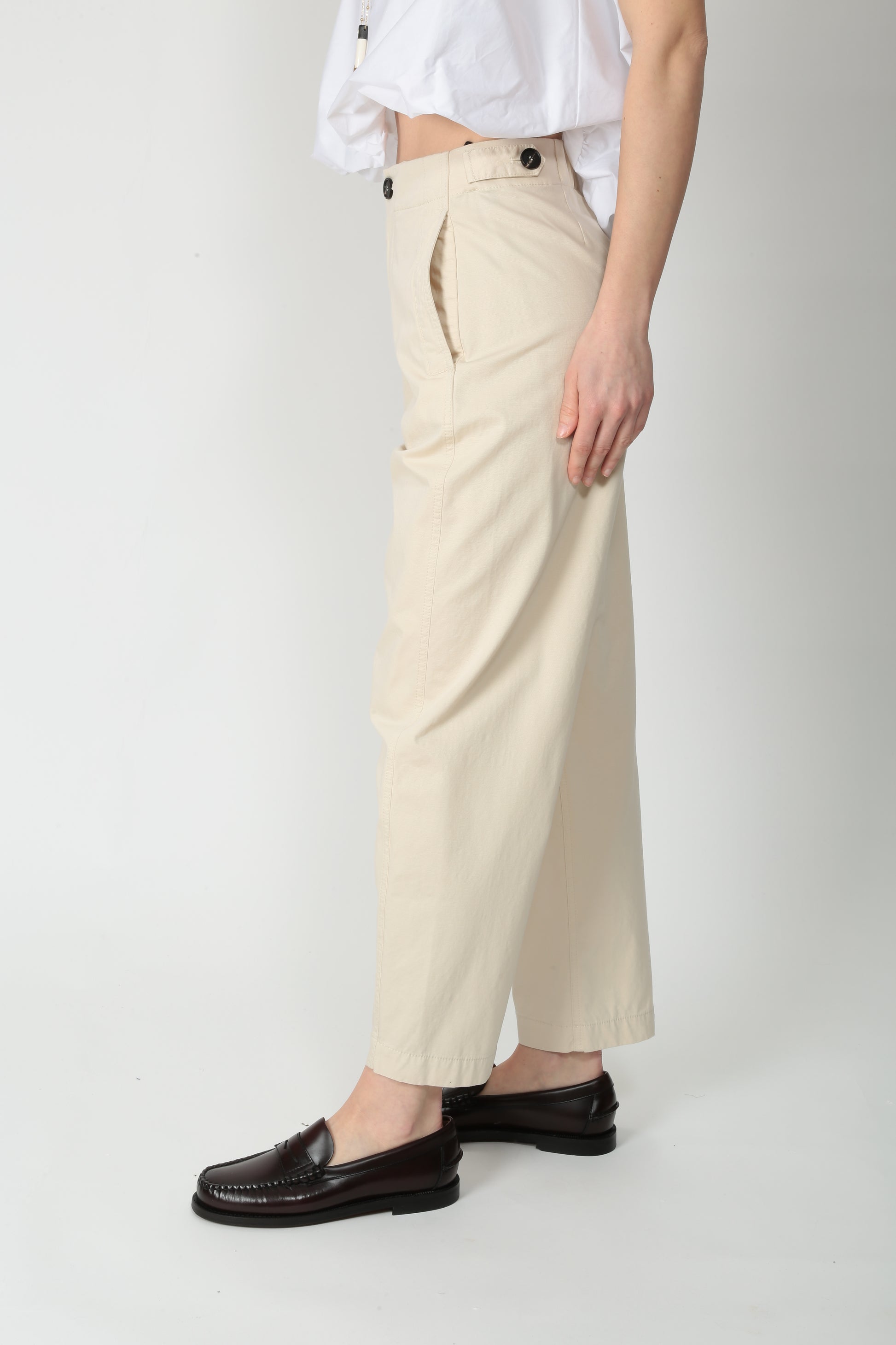 https://admin.shopify.com/store/gulieshop/products/15192688099677#:~:text=https%3A//www.gulieshop.it%20%E2%80%BA%20products%20%E2%80%BA%20tela%2Dpantalone%2Dbaloon%2Din%2Dcotone%2Dd%2Dmirko%2D1
