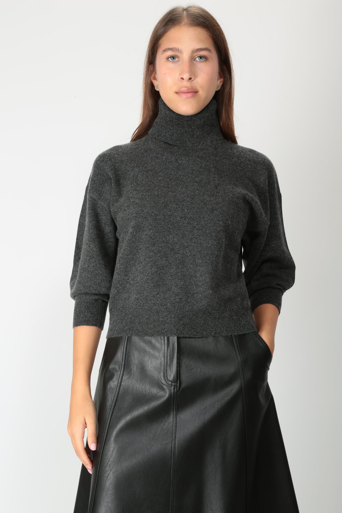 https://admin.shopify.com/store/gulieshop/products/16535095869789