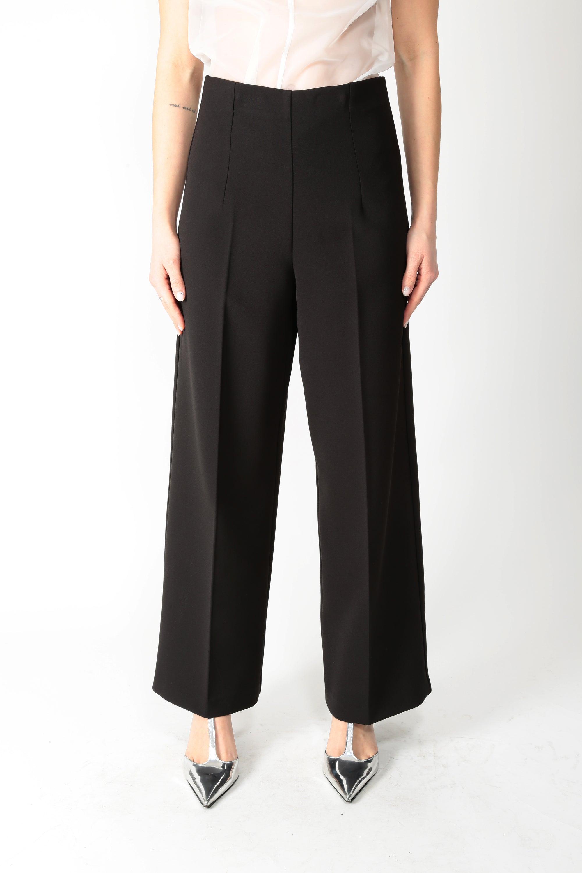 https://admin.shopify.com/store/gulieshop/products/15866794672477#:~:text=https%3A//www.gulieshop.it%20%E2%80%BA%20products%20%E2%80%BA%20meimeij%2Dpantalone%2Dampio%2Dm6pj00%2D1