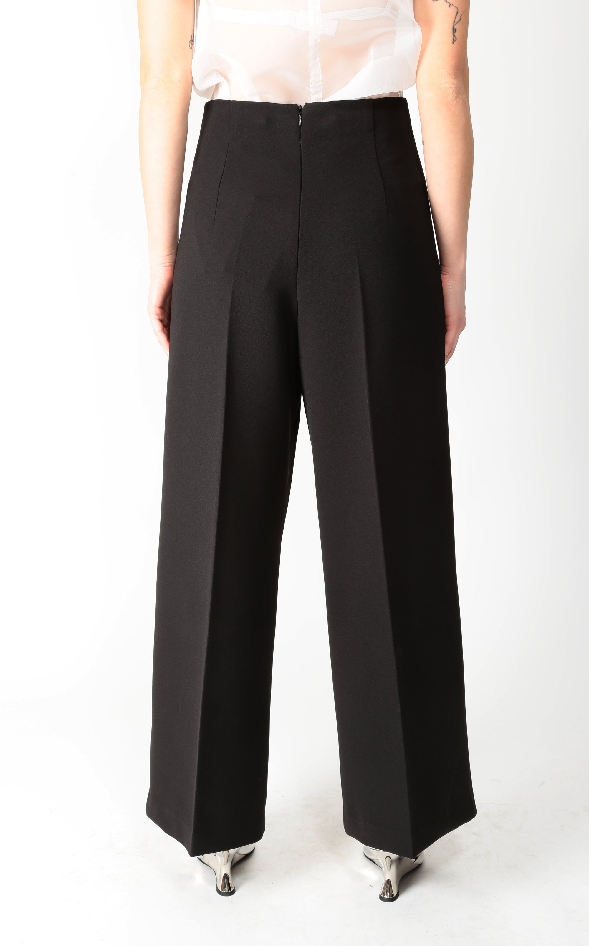 https://admin.shopify.com/store/gulieshop/products/15866794672477#:~:text=https%3A//www.gulieshop.it%20%E2%80%BA%20products%20%E2%80%BA%20meimeij%2Dpantalone%2Dampio%2Dm6pj00%2D1