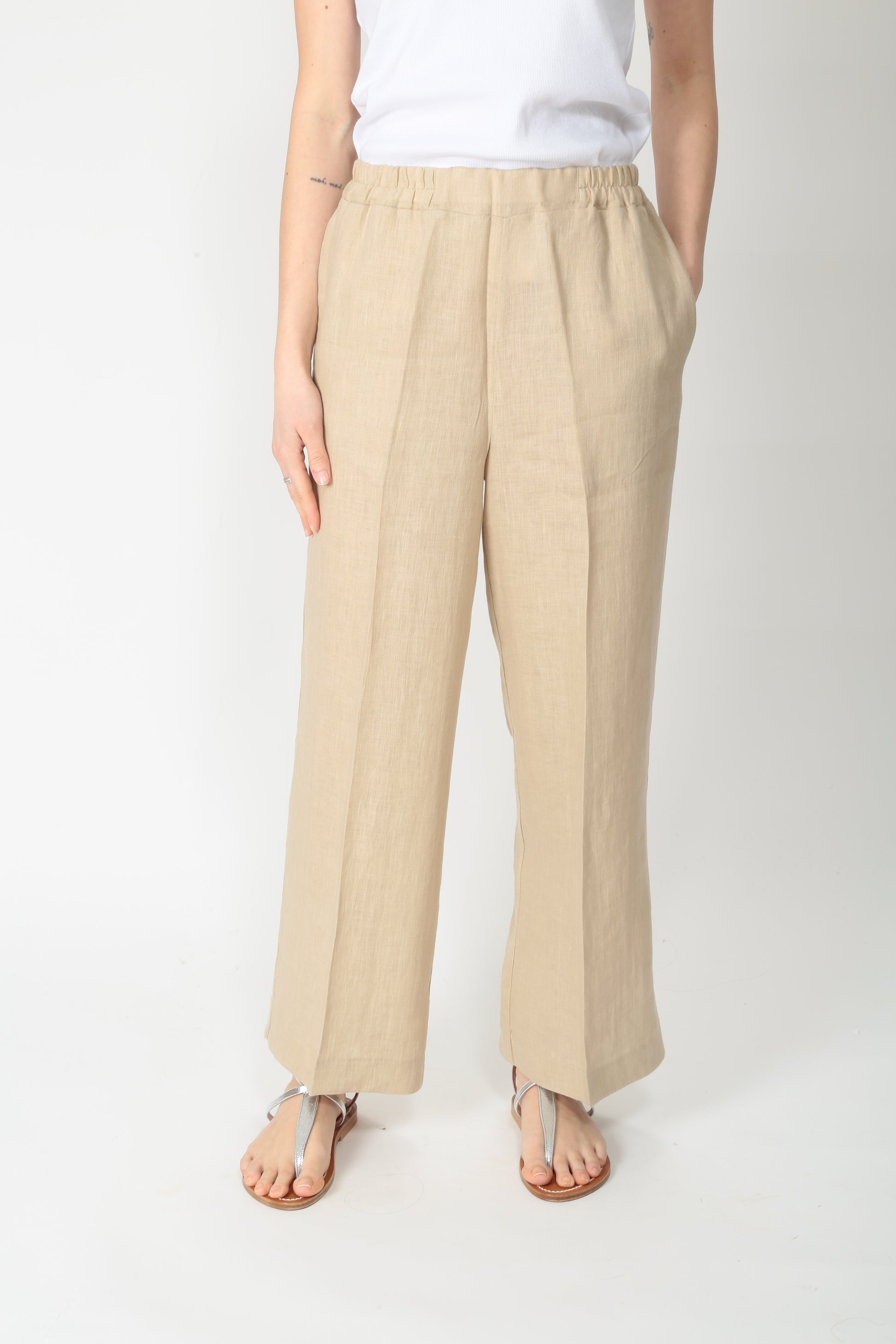 https://admin.shopify.com/store/gulieshop/products/15154426970461#:~:text=https%3A//www.gulieshop.it%20%E2%80%BA%20products%20%E2%80%BA%201978%2Dpantalone%2Din%2Dlino%2Darianna%2D1