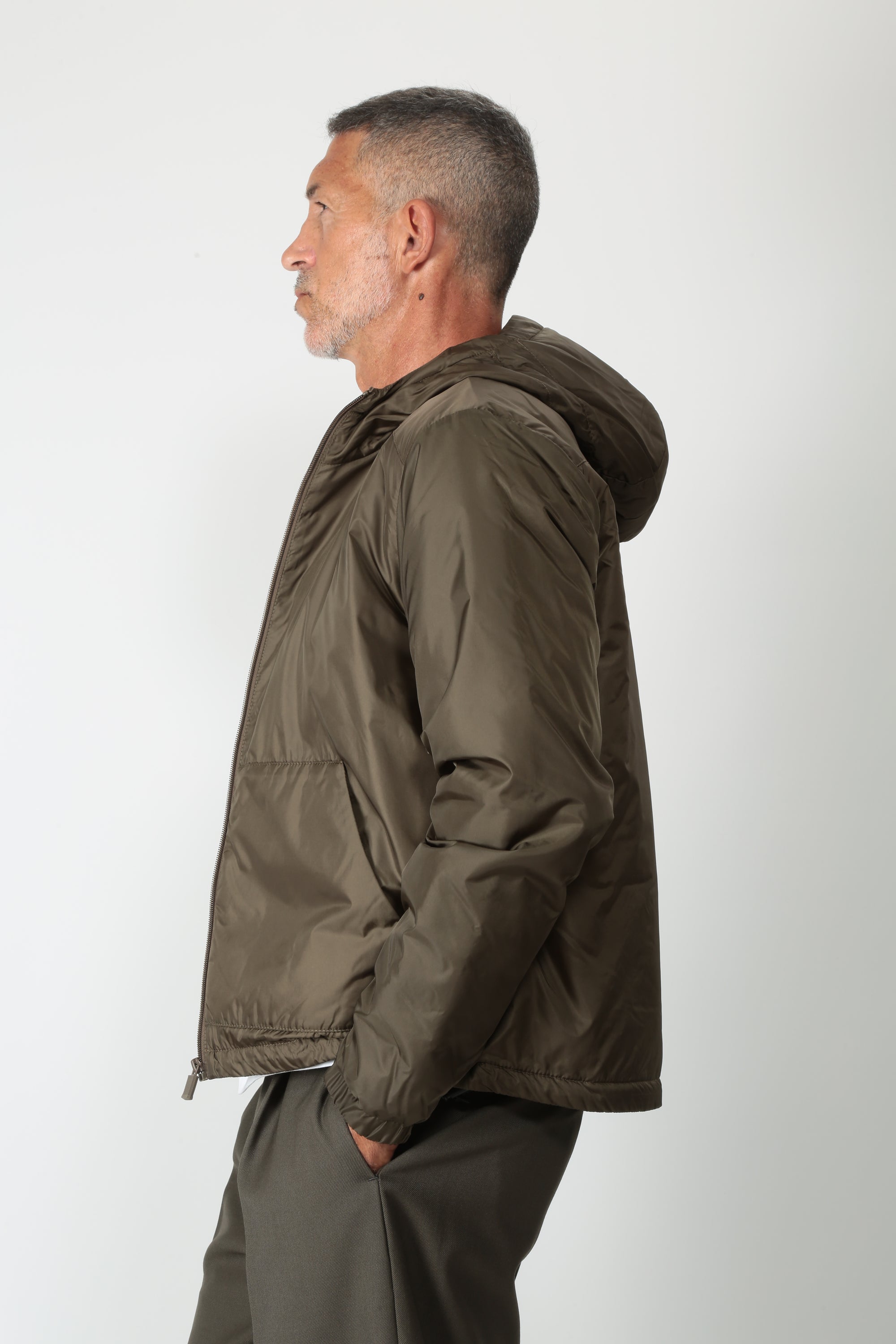 https://admin.shopify.com/store/gulieshop/products/16482751086941#:~:text=https%3A//www.gulieshop.it%20%E2%80%BA%20products%20%E2%80%BA%20aspesi%2Dgiubbotto%2Dcon%2Dcappuccio%2Dimpermeabile%2Drob