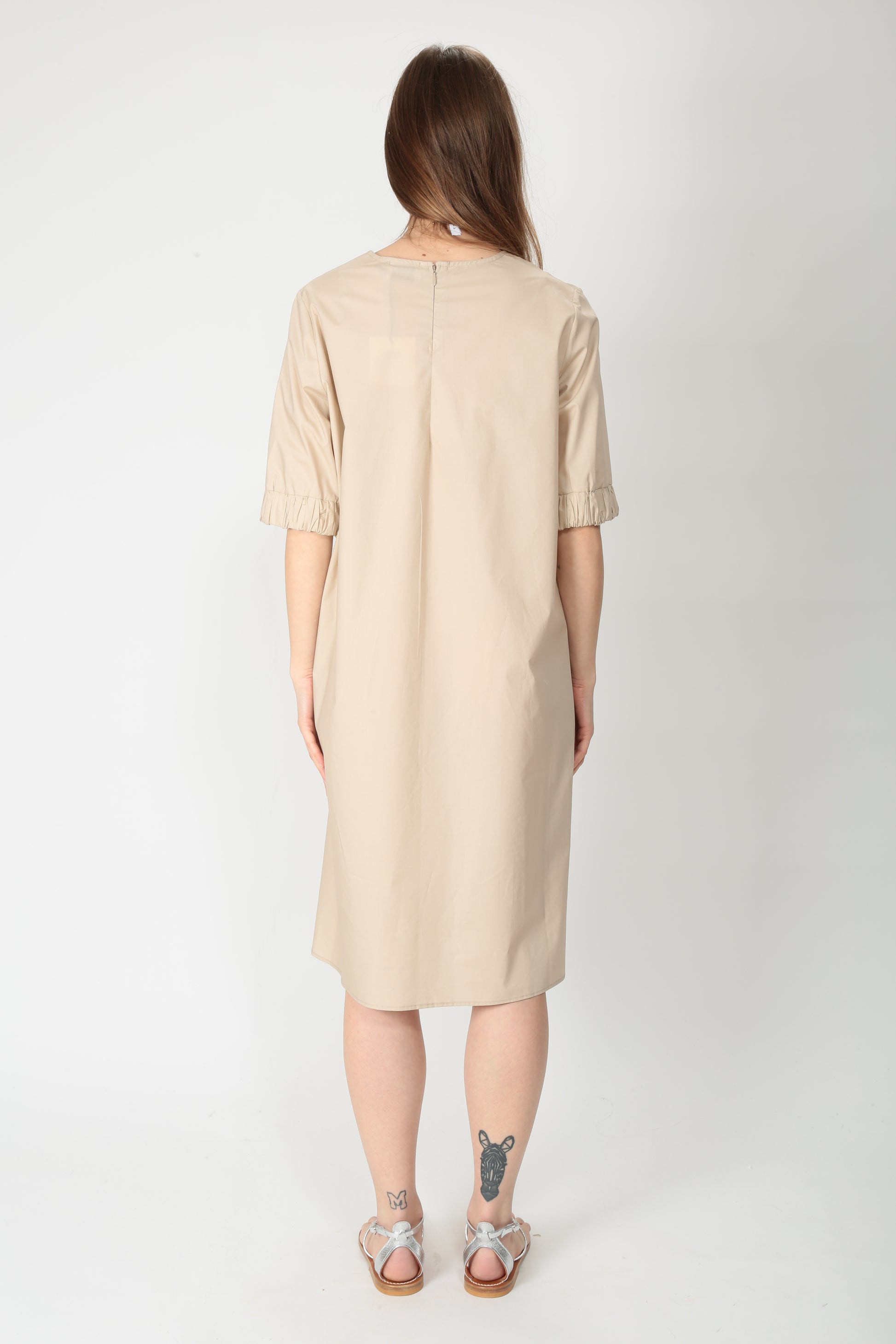 https://admin.shopify.com/store/gulieshop/products/15154427232605#:~:text=https%3A//www.gulieshop.it%20%E2%80%BA%20products%20%E2%80%BA%201978%2Dabito%2Dmidi%2Din%2Dcotone%2Ddrill