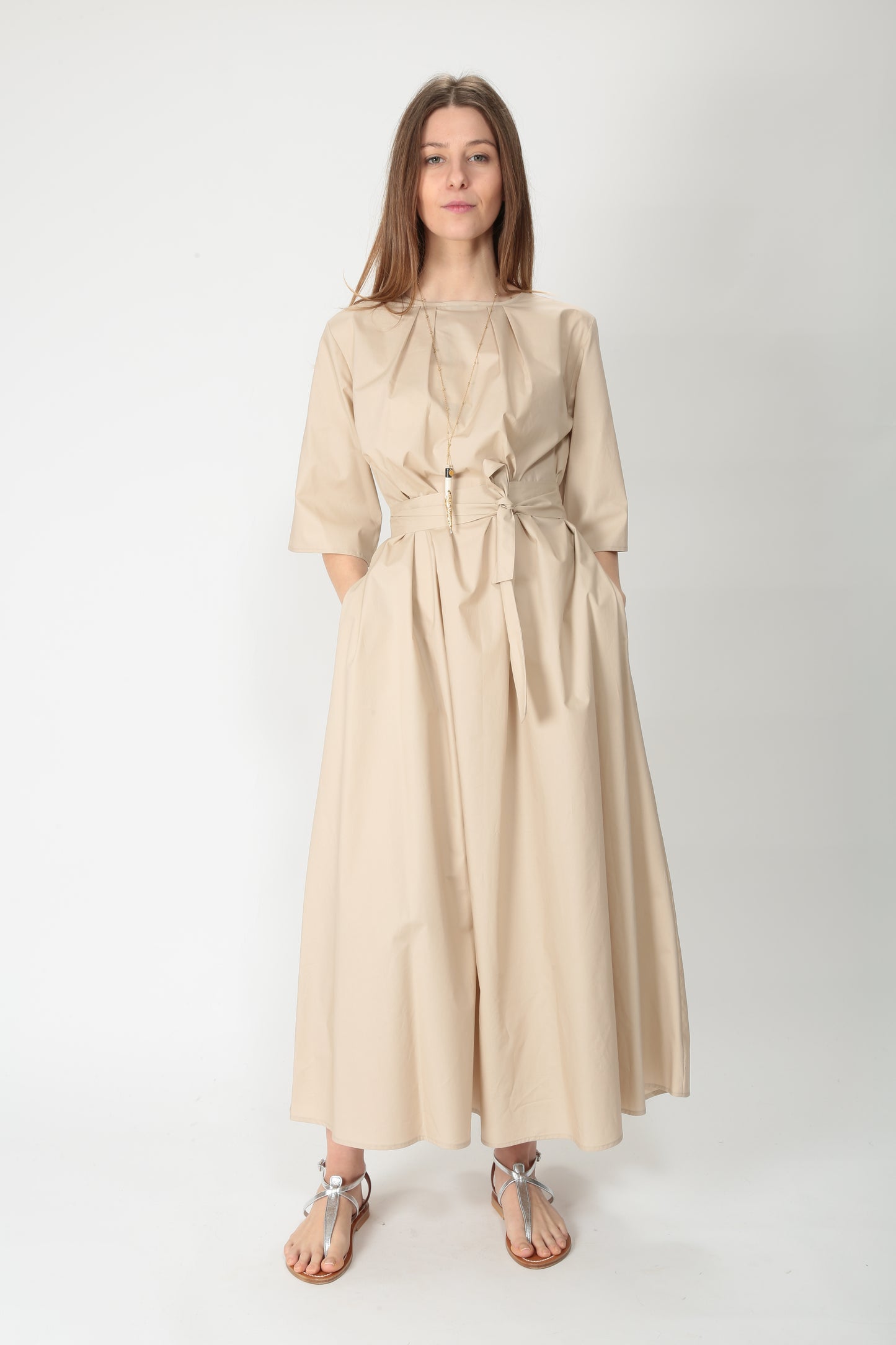 https://admin.shopify.com/store/gulieshop/products/15154427330909#:~:text=https%3A//www.gulieshop.it%20%E2%80%BA%20products%20%E2%80%BA%201978%2Dabito%2Dlungo%2Din%2Dcotone%2Dsable