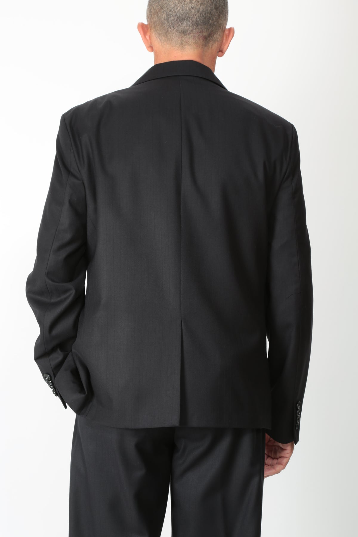 https://admin.shopify.com/store/gulieshop/products/16518954549597#:~:text=https%3A//www.gulieshop.it%20%E2%80%BA%20products%20%E2%80%BA%20bicolore%2Dgiacca%2Dmonopetto%2Detiopia%2Dr1627z
