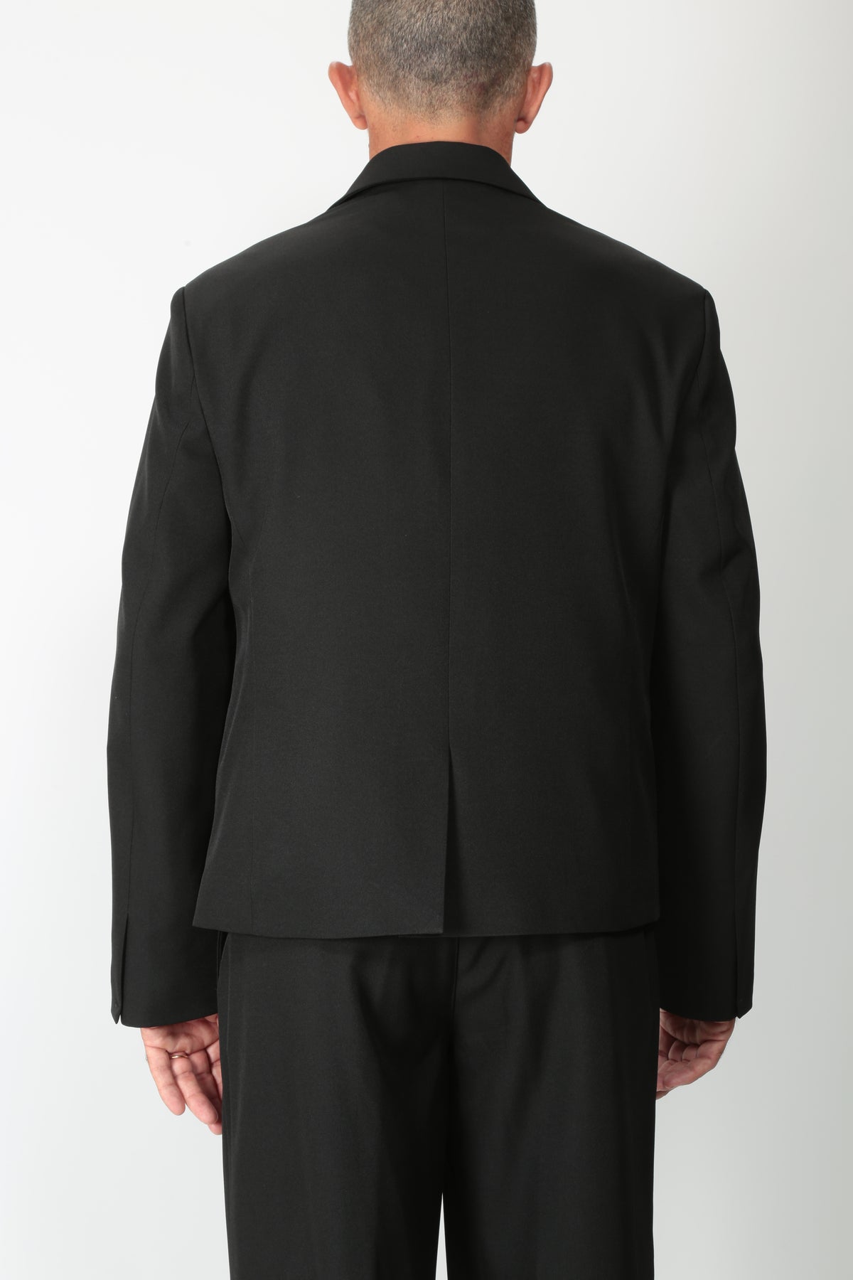 https://admin.shopify.com/store/gulieshop/products/16518954418525#:~:text=https%3A//www.gulieshop.it%20%E2%80%BA%20products%20%E2%80%BA%20bicolore%2Dgiacca%2Dcropped%2Dcandy%2Dr1557z