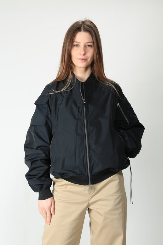 https://admin.shopify.com/store/gulieshop/products/15220317651293#:~:text=https%3A//www.gulieshop.it%20%E2%80%BA%20products%20%E2%80%BA%20save%2Dthe%2Ddukc%2Dbomber%2Din%2Dtessuto%2Dtecnico%2Dlil%2Dd32105e%2Dtwil20