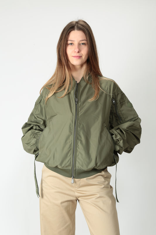 https://admin.shopify.com/store/gulieshop/products/15220317749597#:~:text=https%3A//www.gulieshop.it%20%E2%80%BA%20products%20%E2%80%BA%20save%2Dthe%2Ddukc%2Dbomber%2Din%2Dtessuto%2Dtecnico%2Dlil%2Dd32105e%2Dtwil20%2D1