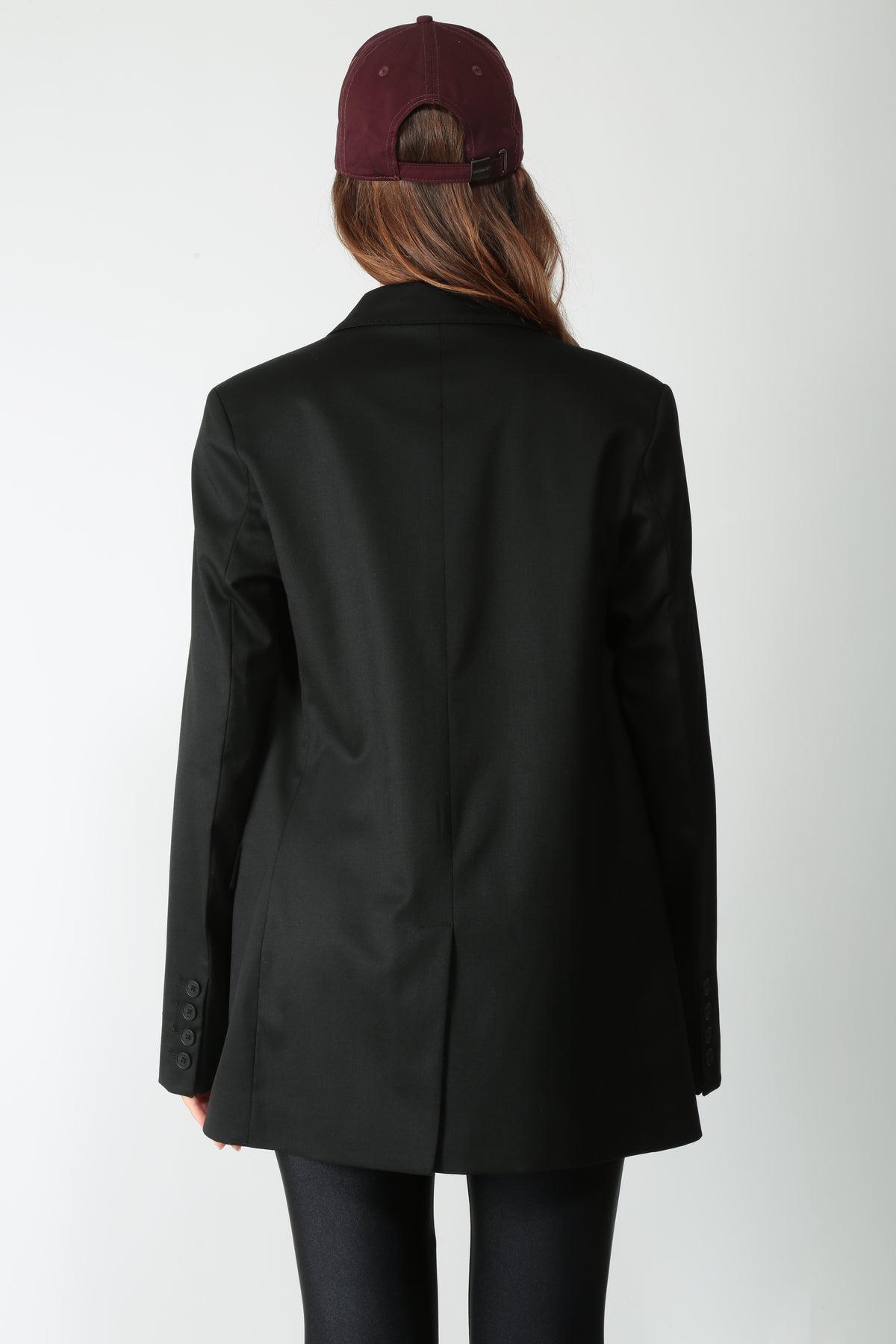 https://admin.shopify.com/store/gulieshop/products/16540815032669#:~:text=https%3A//www.gulieshop.it%20%E2%80%BA%20products%20%E2%80%BA%20hinnominate%2Dgiacca%2Ddoppiopetto%2Dhmabw03214%2Dtwp0002