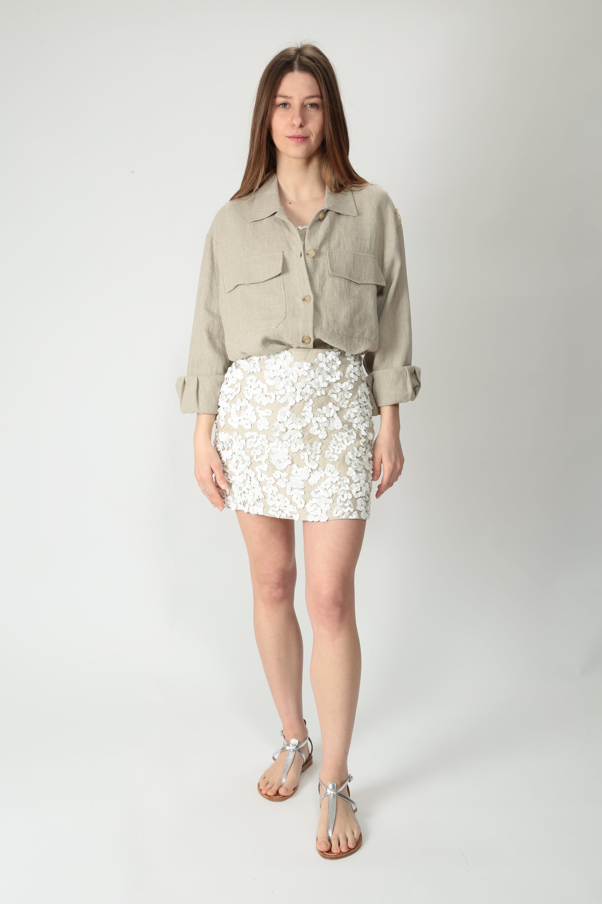 https://admin.shopify.com/store/gulieshop/products/15220344652125#:~:text=https%3A//www.gulieshop.it%20%E2%80%BA%20products%20%E2%80%BA%20solotre%2Dcamicia%2Dovershirt%2Din%2Dlino%2Dm1d0163