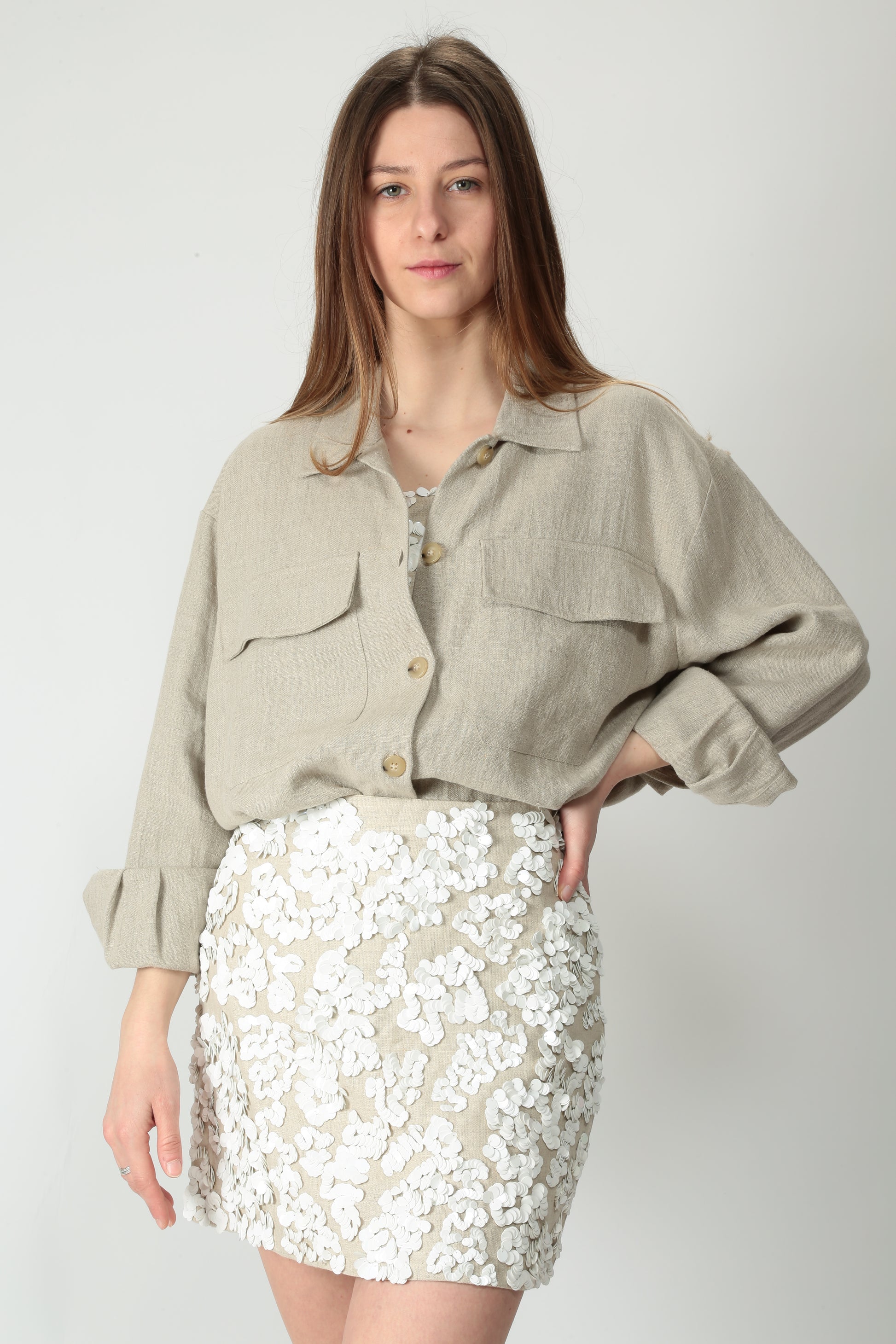 https://admin.shopify.com/store/gulieshop/products/15220344553821#:~:text=https%3A//www.gulieshop.it%20%E2%80%BA%20products%20%E2%80%BA%20solotre%2Dgonna%2Dcorta%2Dcon%2Dpaillettes%2Dm1d0094