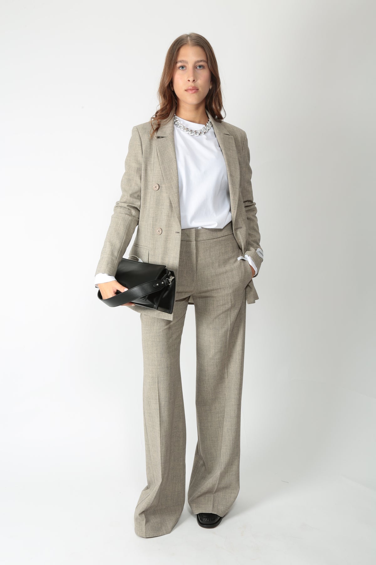 https://admin.shopify.com/store/gulieshop/products/16540787507549#:~:text=https%3A//www.gulieshop.it%20%E2%80%BA%20products%20%E2%80%BA%20hinnominate%2Dpantalone%2Dflare%2Din%2Dpoliviscosa%2Dhmabw03217%2Dtpv0004