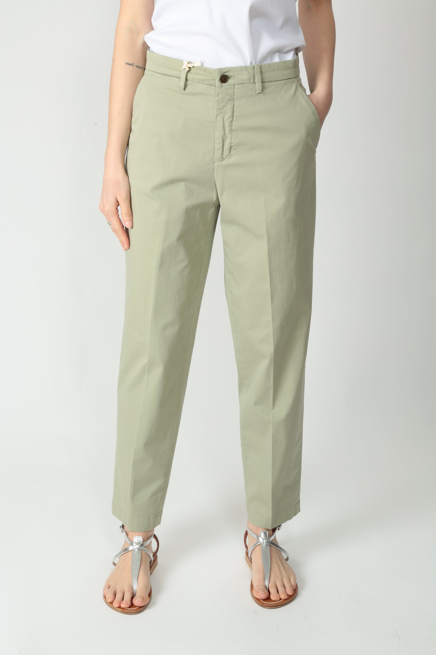 https://admin.shopify.com/store/gulieshop/products/15200685850973#:~:text=https%3A//www.gulieshop.it%20%E2%80%BA%20products%20%E2%80%BA%20briglia%2Dpantalone%2Din%2Dcotone%2Djeangw%2D325128