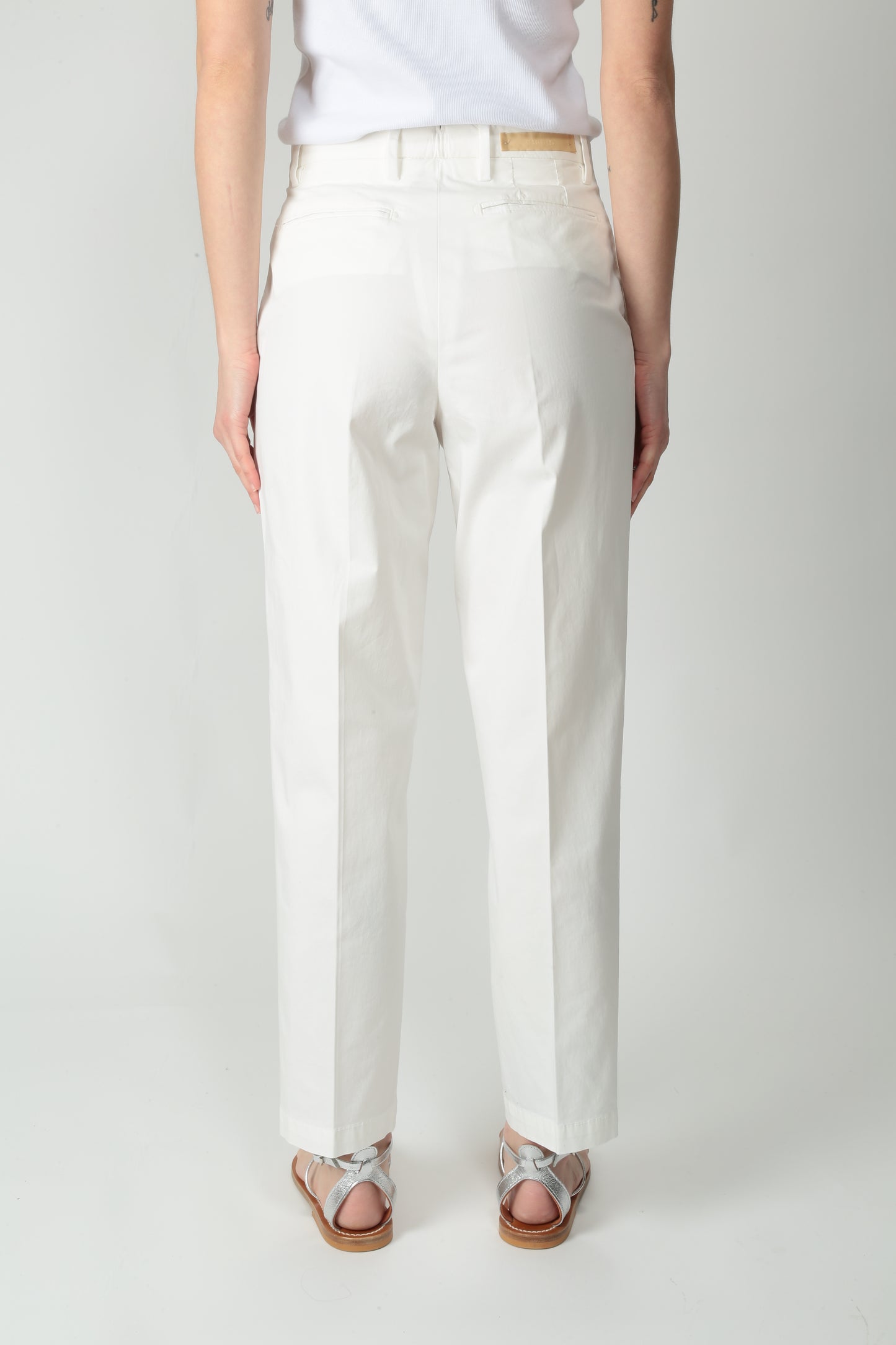 https://admin.shopify.com/store/gulieshop/products/15200685949277#:~:text=https%3A//www.gulieshop.it%20%E2%80%BA%20products%20%E2%80%BA%20briglia%2Dpantalone%2Din%2Dcotone%2Djeangw%2D325129