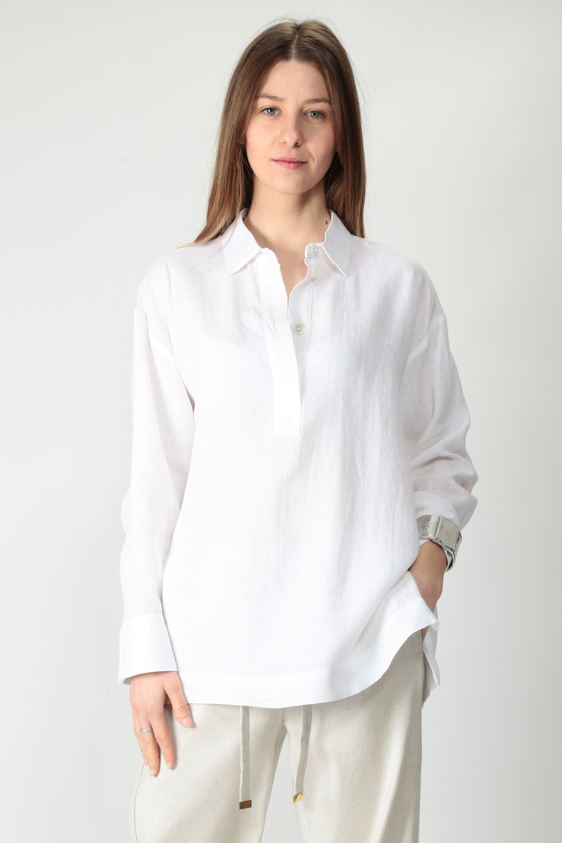 https://admin.shopify.com/store/gulieshop/products/15251028148573#:~:text=https%3A//www.gulieshop.it%20%E2%80%BA%20products%20%E2%80%BA%20s%2Dmaxmara%2Dcamicia%2Da%2Dpolo%2Din%2Dlino%2Dvarese