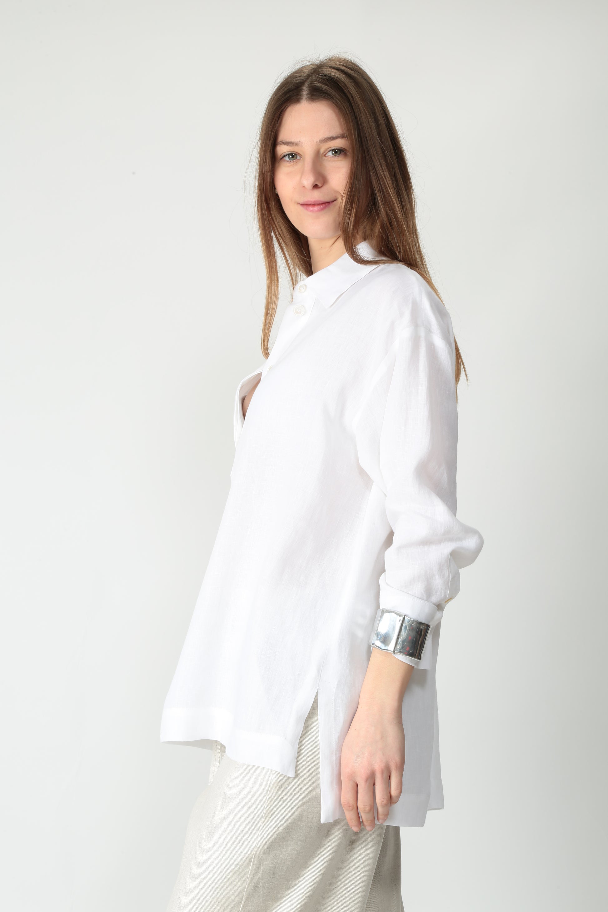 https://admin.shopify.com/store/gulieshop/products/15251028148573#:~:text=https%3A//www.gulieshop.it%20%E2%80%BA%20products%20%E2%80%BA%20s%2Dmaxmara%2Dcamicia%2Da%2Dpolo%2Din%2Dlino%2Dvarese