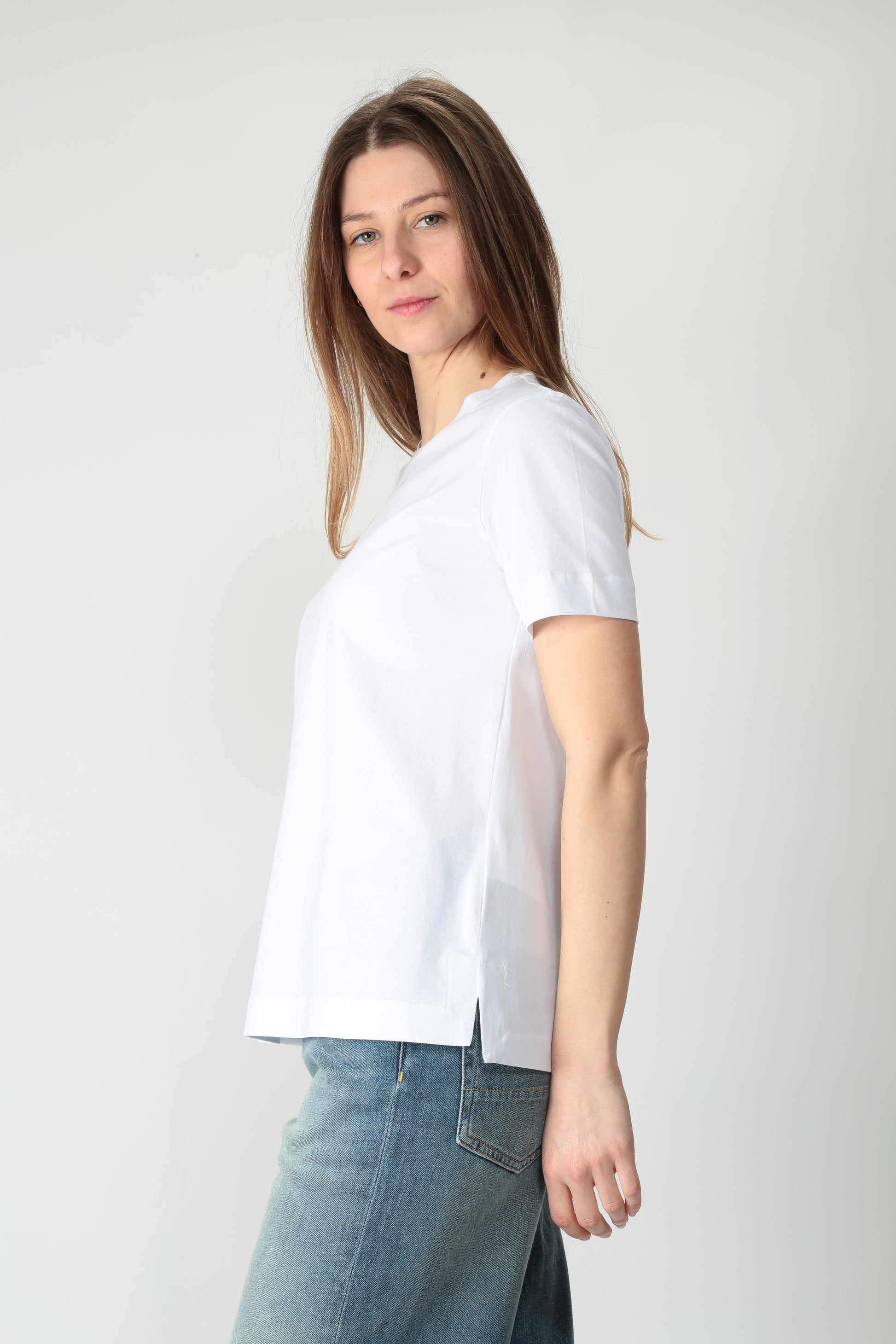 https://admin.shopify.com/store/gulieshop/products/15251028181341#:~:text=https%3A//www.gulieshop.it%20%E2%80%BA%20products%20%E2%80%BA%20s%2Dmaxmara%2Dt%2Dshirt%2Din%2Dcotone%2Dlusso