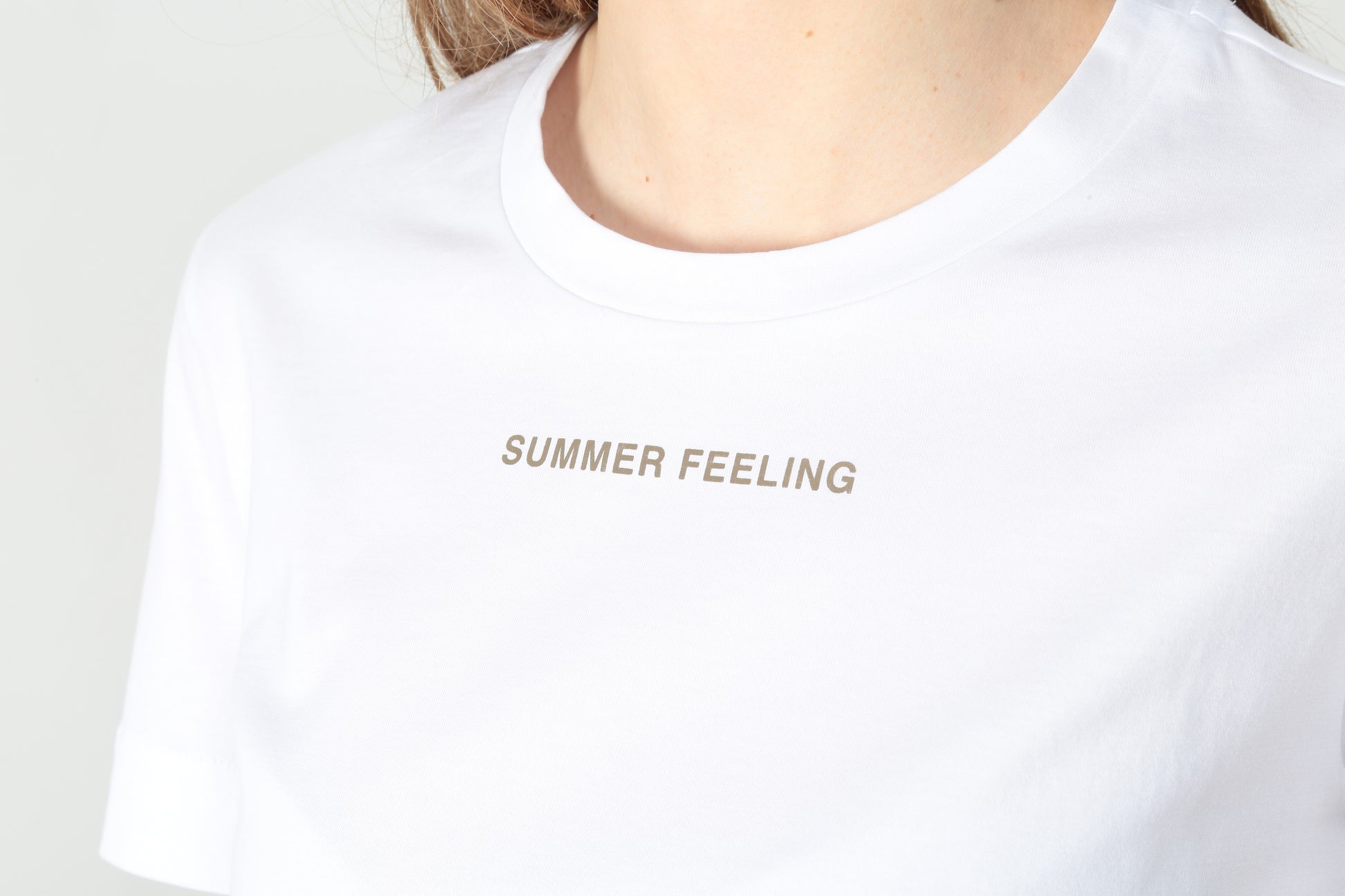 https://admin.shopify.com/store/gulieshop/products/15251028181341#:~:text=https%3A//www.gulieshop.it%20%E2%80%BA%20products%20%E2%80%BA%20s%2Dmaxmara%2Dt%2Dshirt%2Din%2Dcotone%2Dlusso