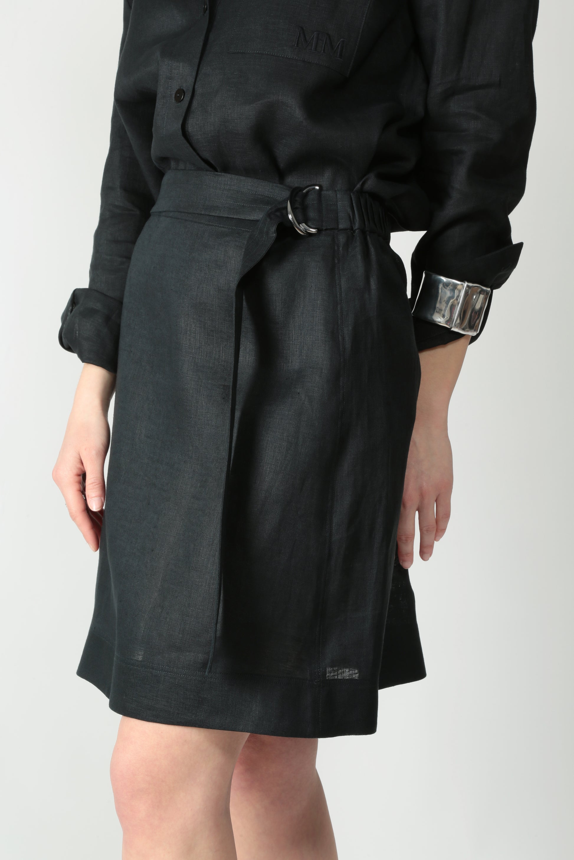https://admin.shopify.com/store/gulieshop/products/15239508328797#:~:text=https%3A//www.gulieshop.it%20%E2%80%BA%20products%20%E2%80%BA%20maxmara%2Dmm%2Dgonna%2Dcorta%2Din%2Dlino%2Dscoglio