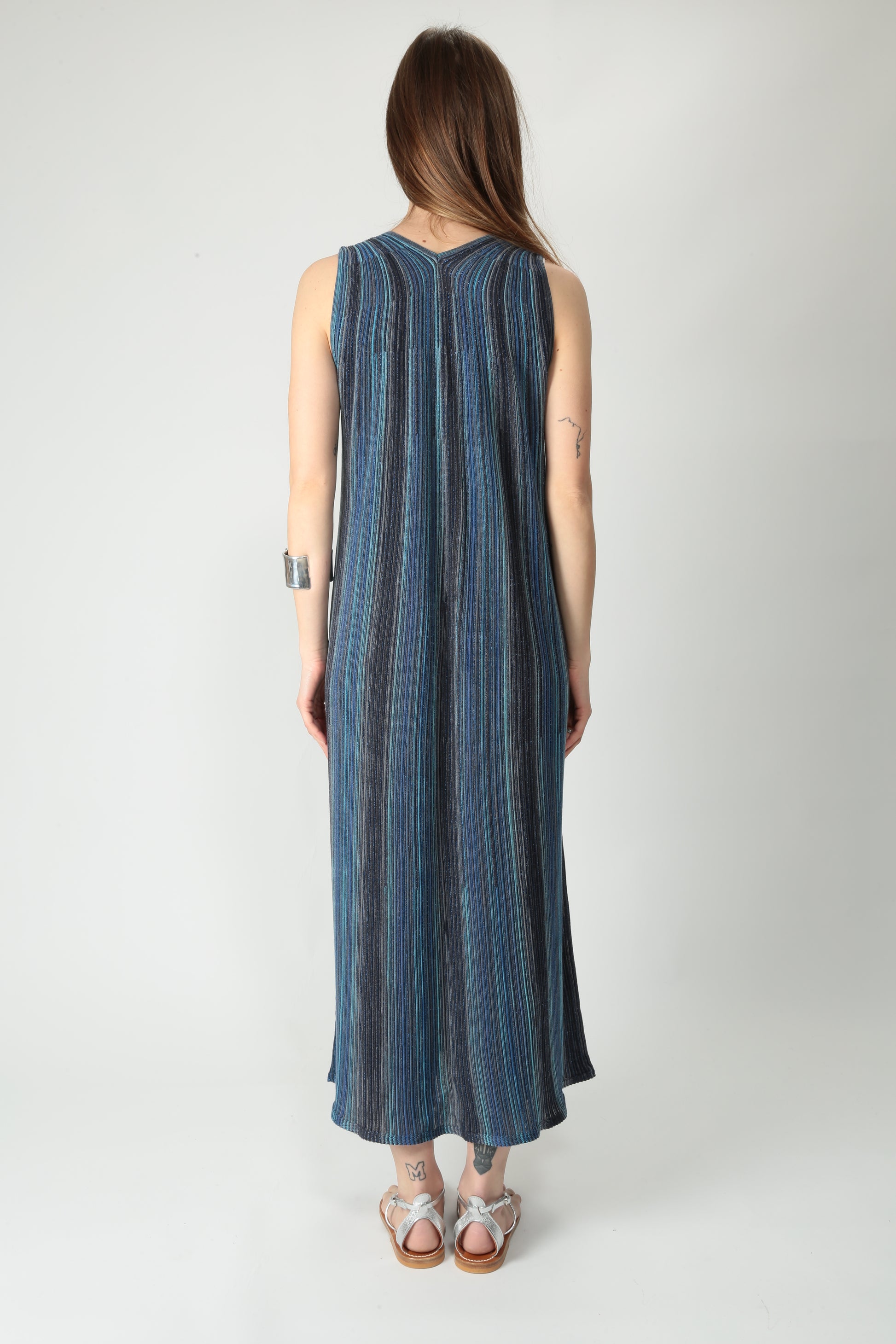 https://admin.shopify.com/store/gulieshop/products/15200687292765#:~:text=https%3A//www.gulieshop.it%20%E2%80%BA%20products%20%E2%80%BA%20kangra%2Dabito%2Dlungo%2Ds5a152512