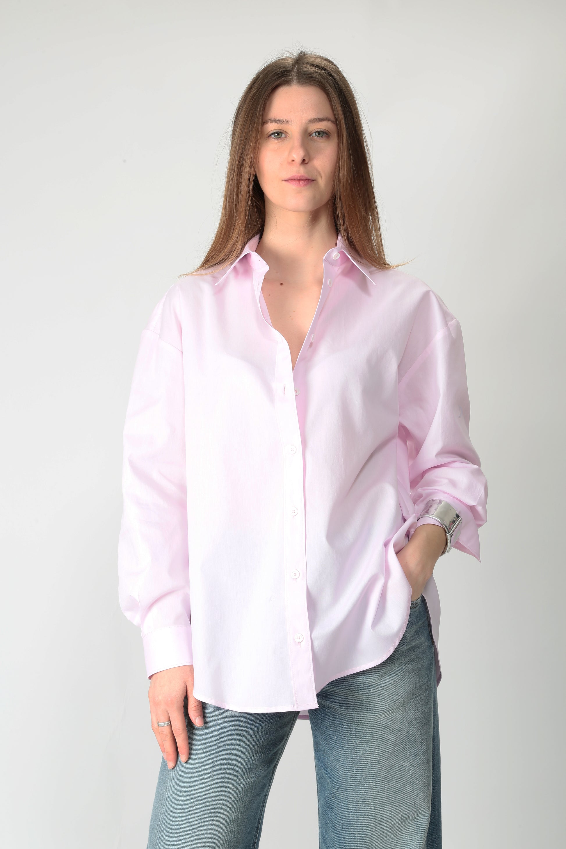 https://admin.shopify.com/store/gulieshop/products/15239508394333#:~:text=https%3A//www.gulieshop.it%20%E2%80%BA%20products%20%E2%80%BA%20camicetta%2Dsnob%2Dcamicia%2Doversize%2Din%2Dcotone%2D41306%2D966