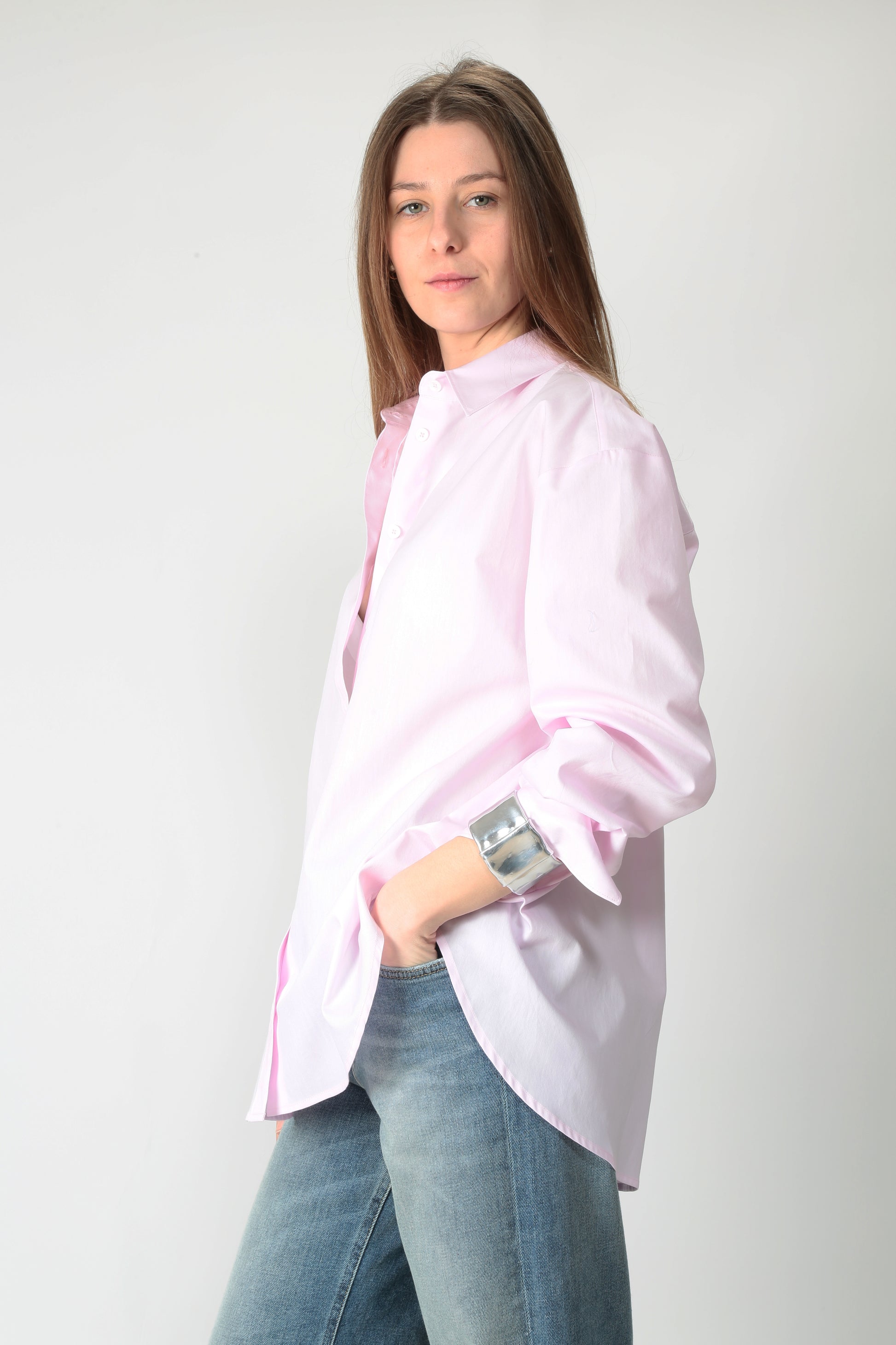 https://admin.shopify.com/store/gulieshop/products/15239508394333#:~:text=https%3A//www.gulieshop.it%20%E2%80%BA%20products%20%E2%80%BA%20camicetta%2Dsnob%2Dcamicia%2Doversize%2Din%2Dcotone%2D41306%2D966