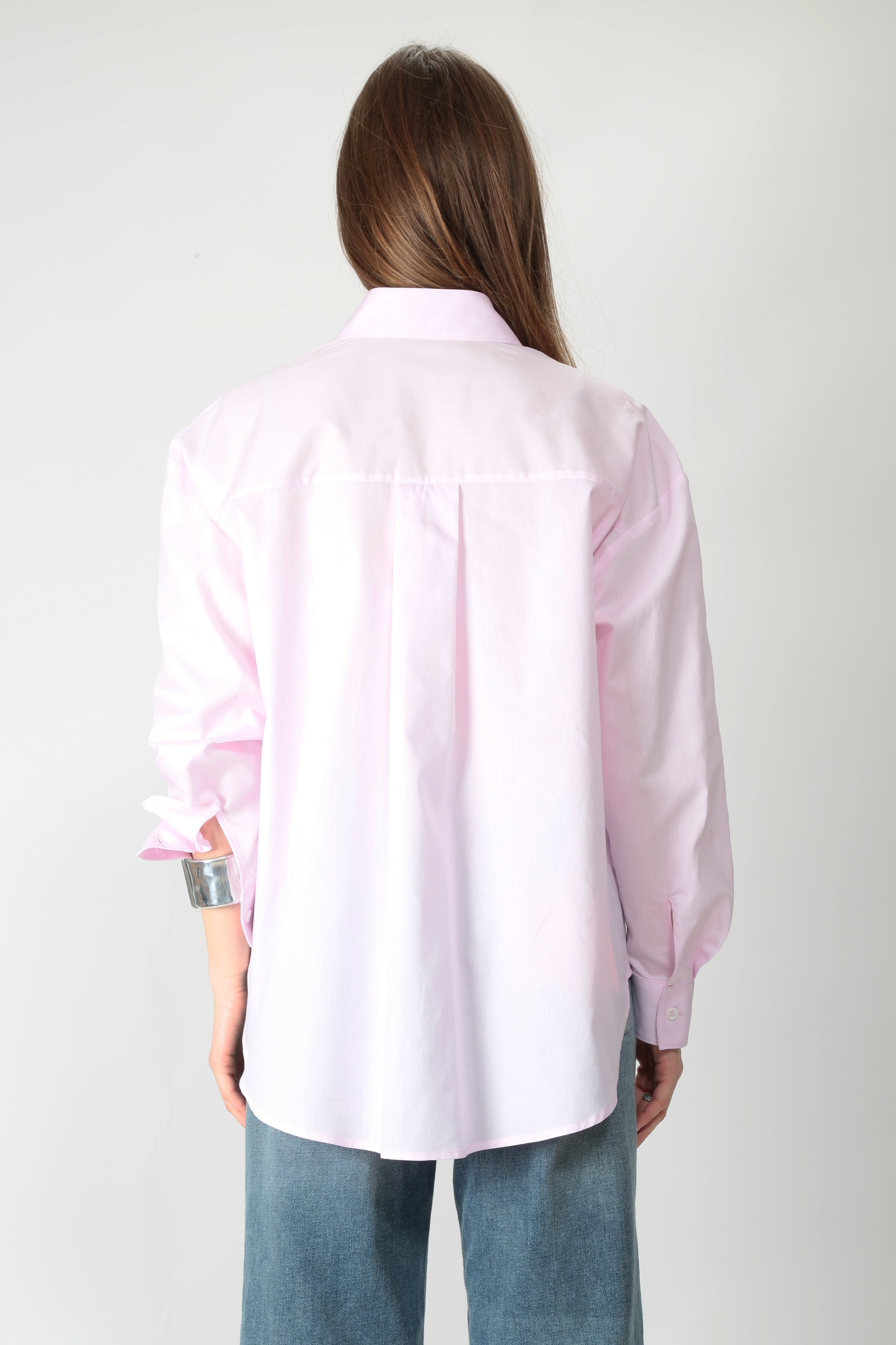 https://admin.shopify.com/store/gulieshop/products/15239508394333#:~:text=https%3A//www.gulieshop.it%20%E2%80%BA%20products%20%E2%80%BA%20camicetta%2Dsnob%2Dcamicia%2Doversize%2Din%2Dcotone%2D41306%2D966