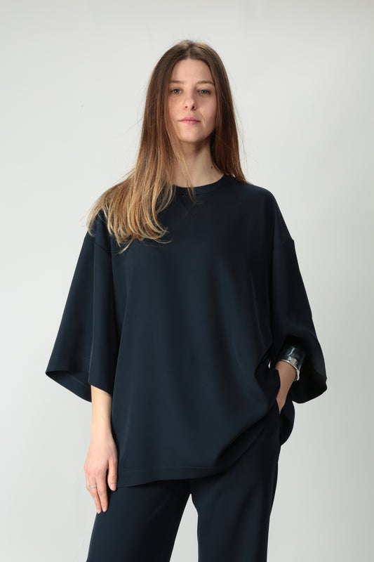 https://admin.shopify.com/store/gulieshop/products/15220318798173#:~:text=https%3A//www.gulieshop.it%20%E2%80%BA%20products%20%E2%80%BA%20the%2Dm%2Dt%2Dshirt%2Doversize%2Ddeana%2D1