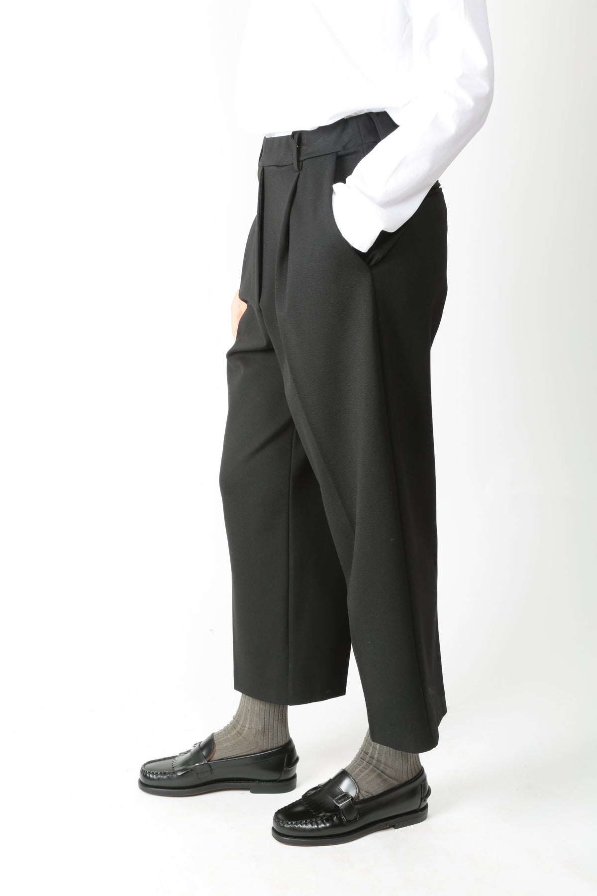https://admin.shopify.com/store/gulieshop/products/16540621406557