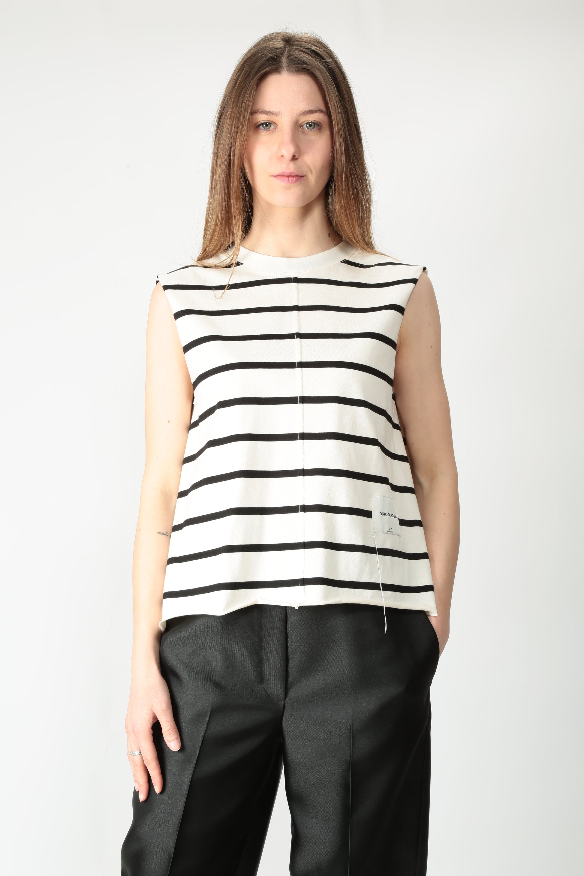 https://admin.shopify.com/store/gulieshop/products/15254083240285#:~:text=https%3A//www.gulieshop.it%20%E2%80%BA%20products%20%E2%80%BA%20jei%2Do%2Dtop%2Dcanotta%2Din%2Dcotone%2D4469