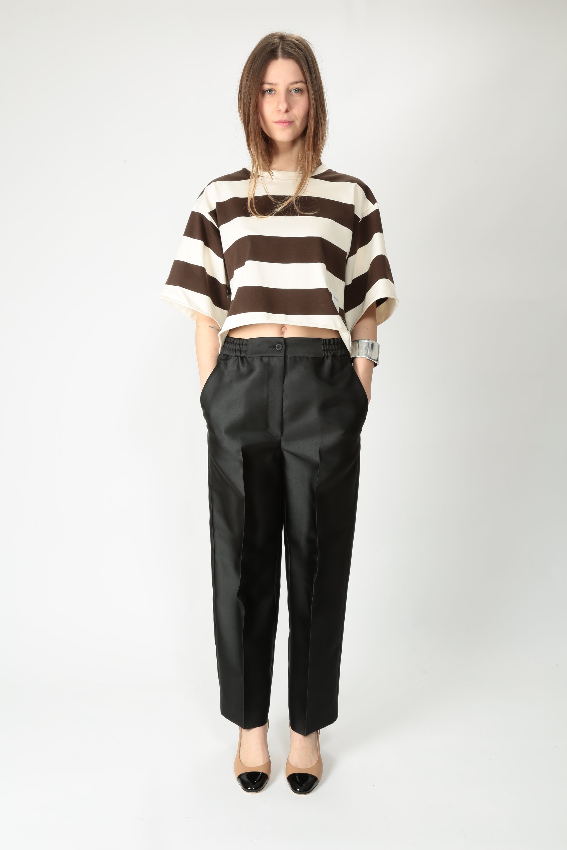 https://admin.shopify.com/store/gulieshop/products/15192689377629#:~:text=https%3A//www.gulieshop.it%20%E2%80%BA%20products%20%E2%80%BA%20beatrice%2Dpantalone%2Din%2Draso%2D25fe1011hopper%2D1