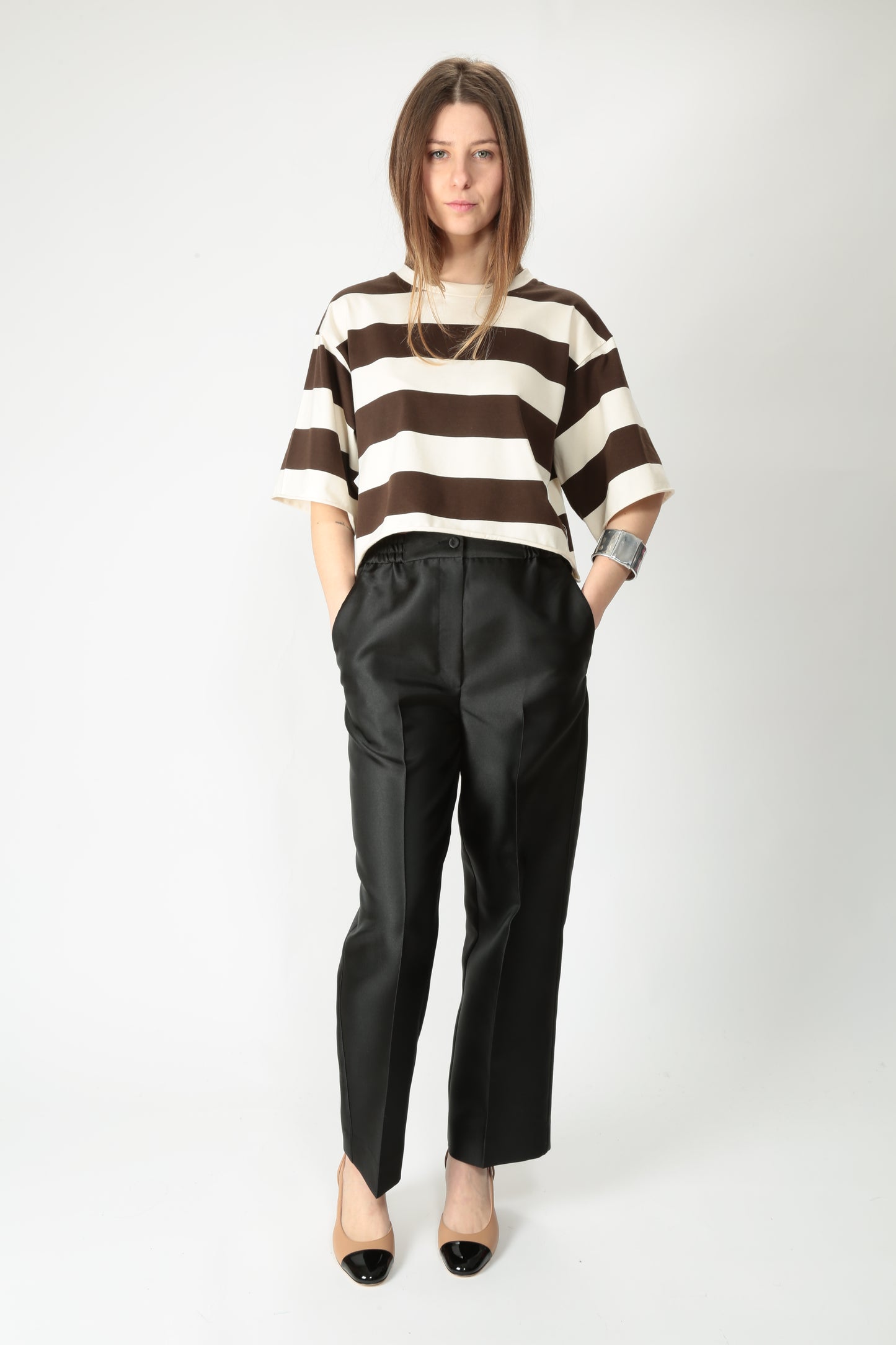 https://admin.shopify.com/store/gulieshop/products/15192689377629#:~:text=https%3A//www.gulieshop.it%20%E2%80%BA%20products%20%E2%80%BA%20beatrice%2Dpantalone%2Din%2Draso%2D25fe1011hopper%2D1