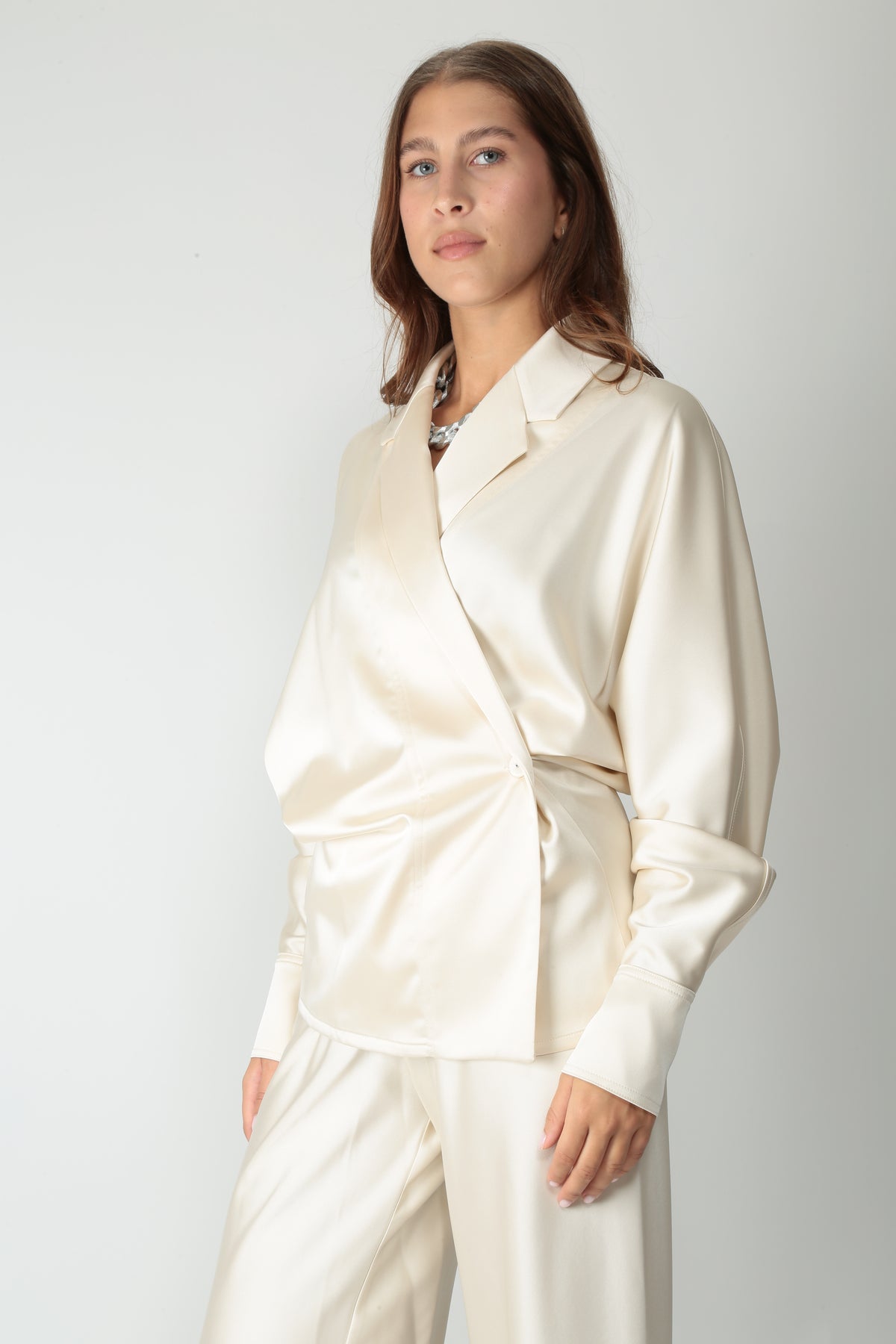 https://admin.shopify.com/store/gulieshop/products/16552696217949